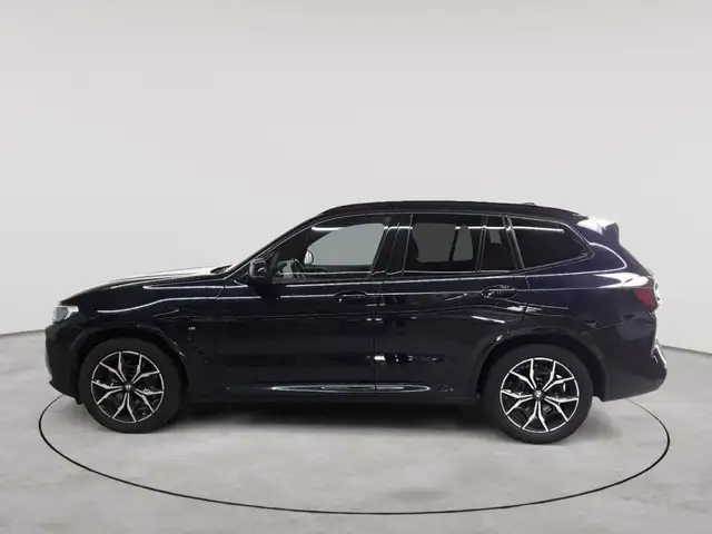 BMW X3 view 6