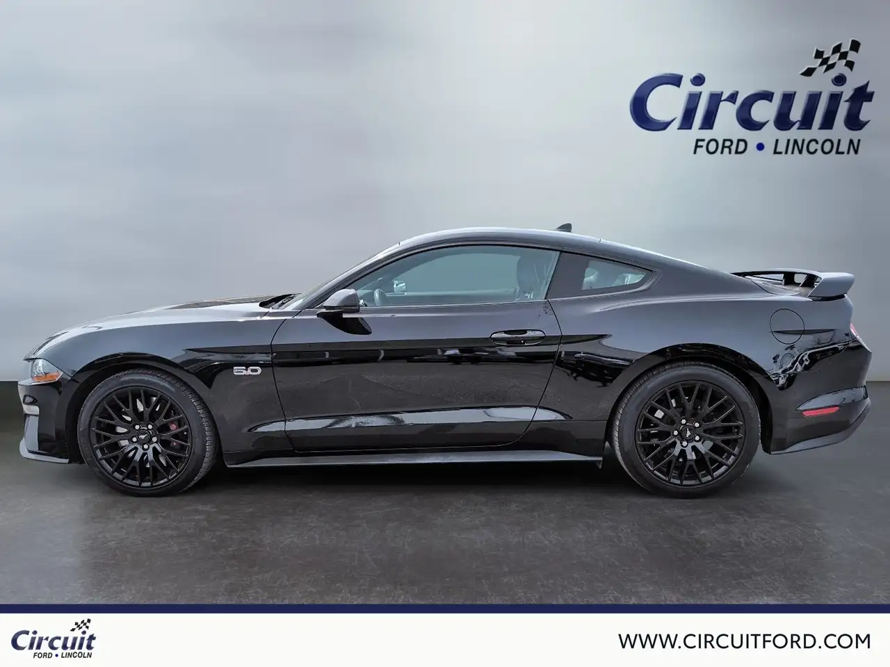 Ford Mustang снимка Ford Mustang