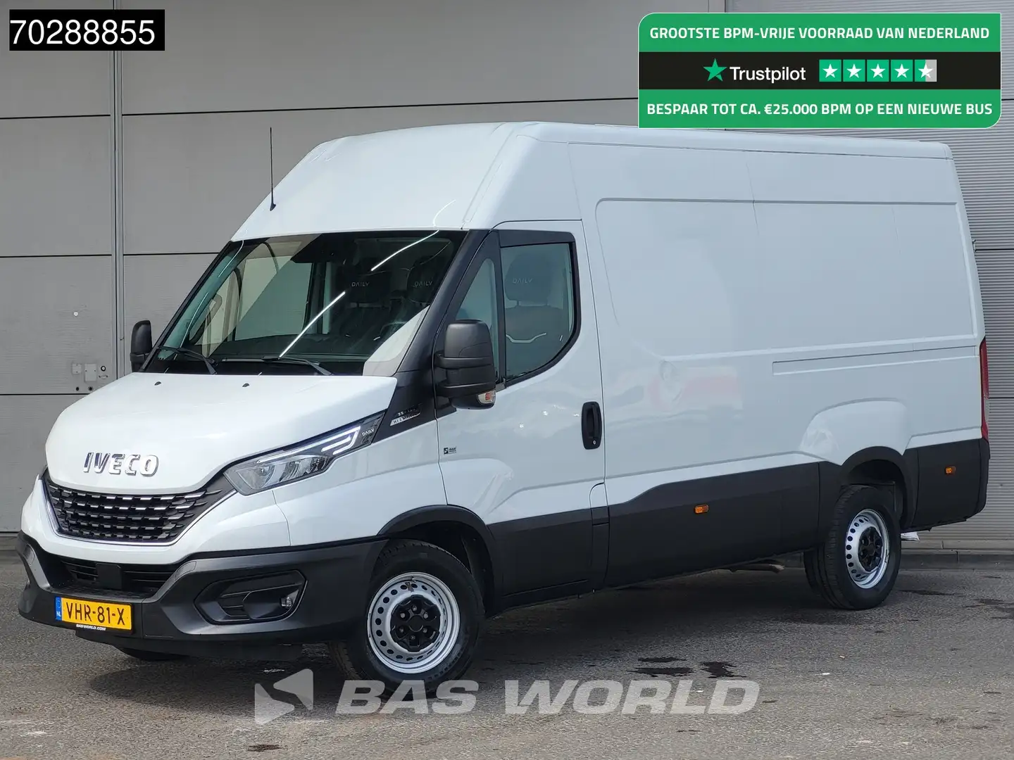 Iveco Daily 35S16 Automaat L2H2 3500KG Trekhaak ACC LED Camera Wit - 1