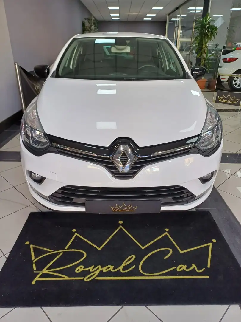 Renault Clio TCe 90 CV Limited Weiß - 2