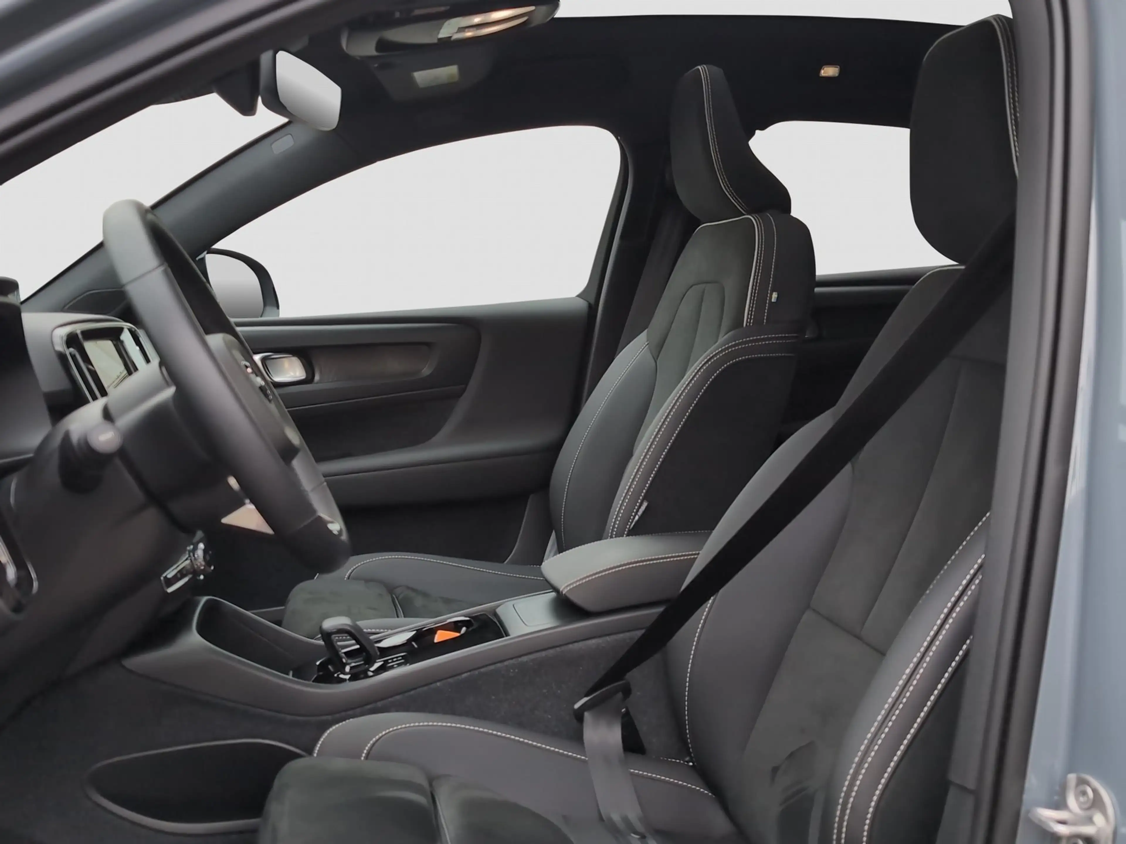 Volvo C40 +Recharge+Single+Motor+Ultimate+Standhz+360°K — photo 10