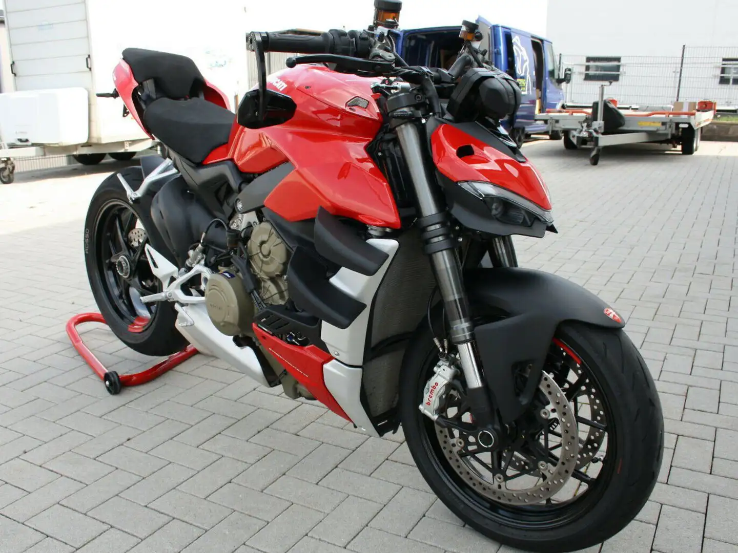 Ducati Streetfighter V4 mit Umbau Červená - 1