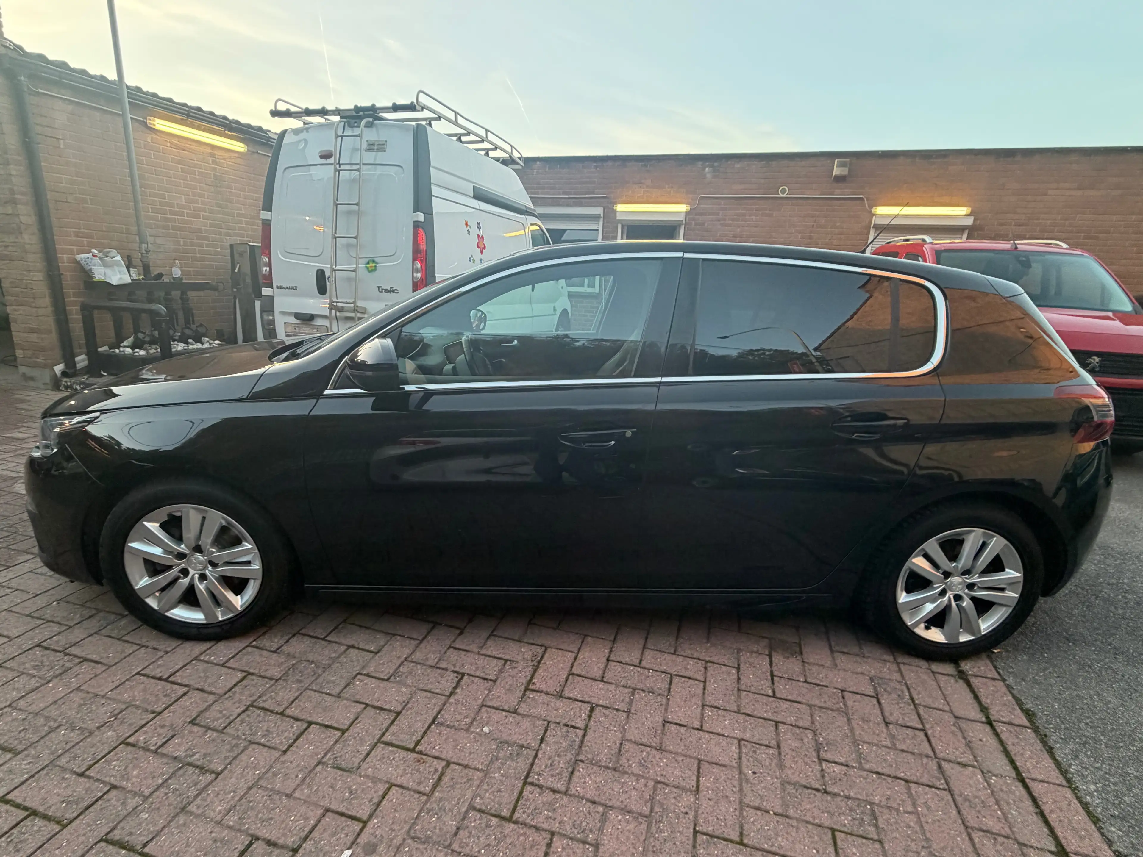 Peugeot 308 308 1.5 BlueHDi GT Line (EU6.2) — photo 6