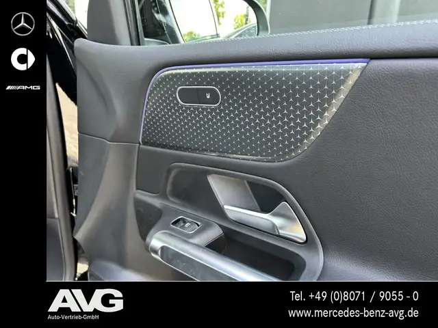 Mercedes-Benz GLB view 13