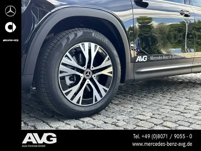 Mercedes-Benz GLB view 7