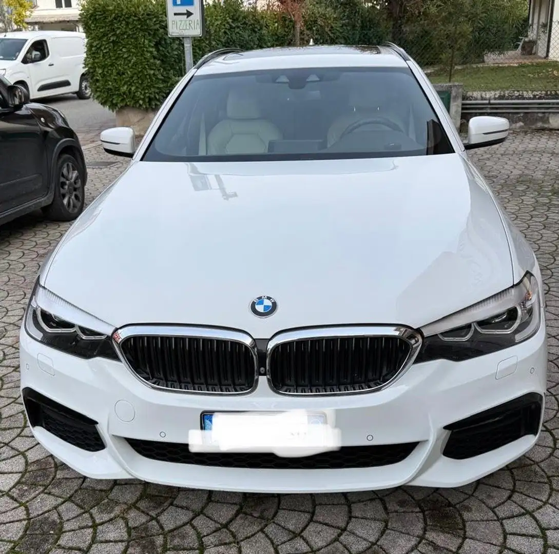 BMW 520 520d Touring xdrive Msport auto Bianco - 1