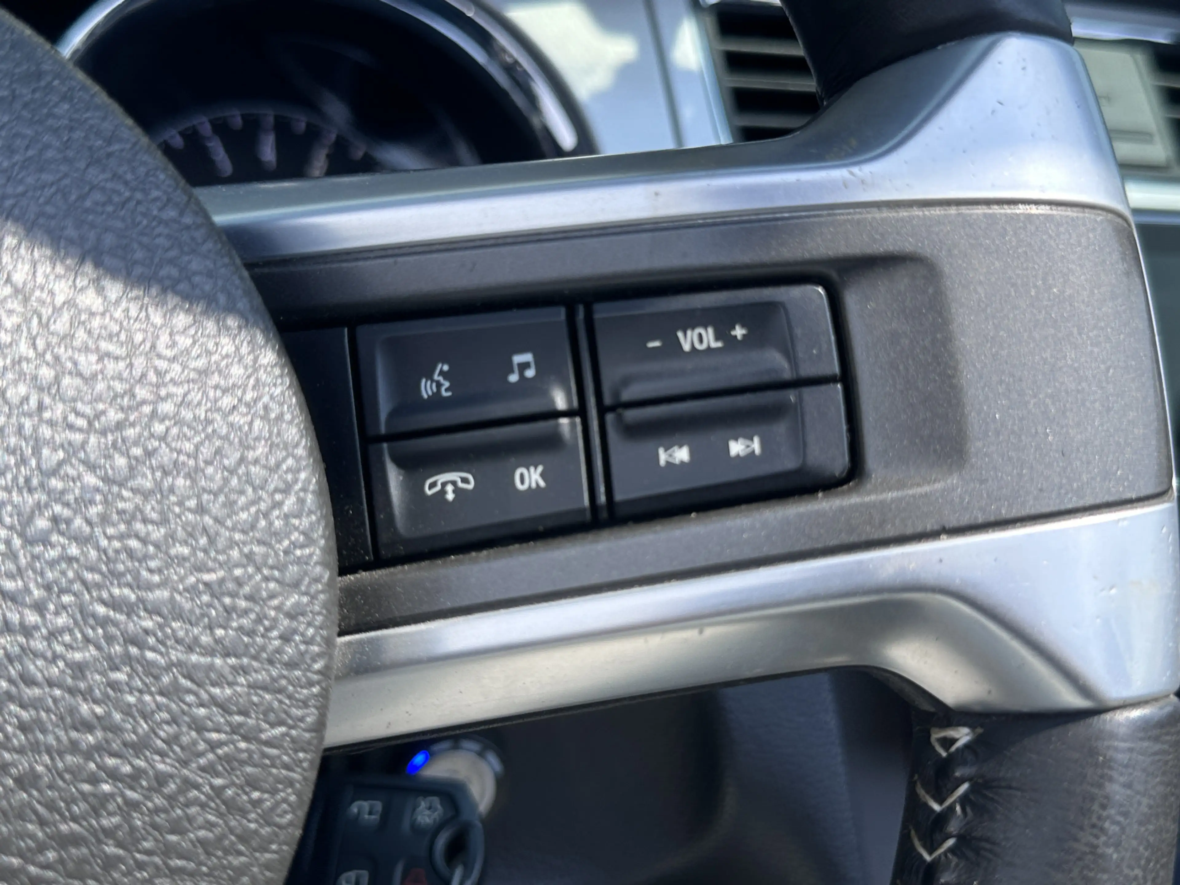 Ford Mustang USA 3.7 V6 — photo 32