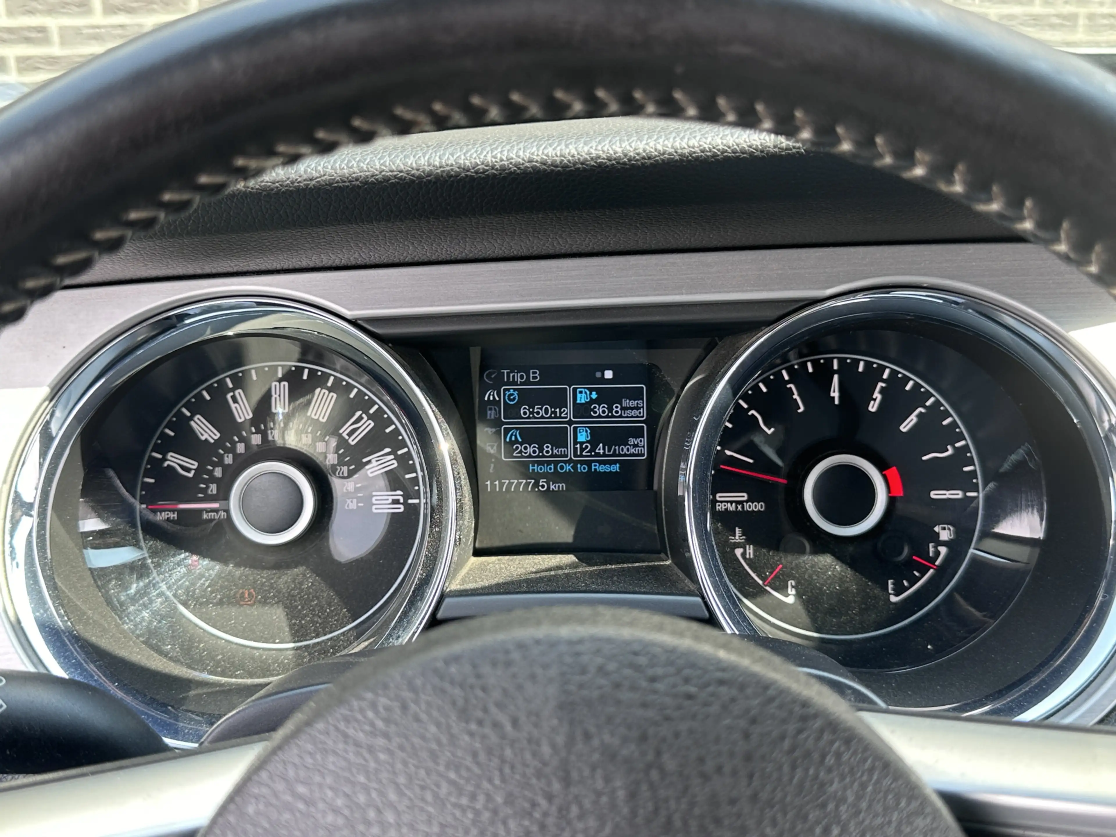 Ford Mustang USA 3.7 V6 — photo 46