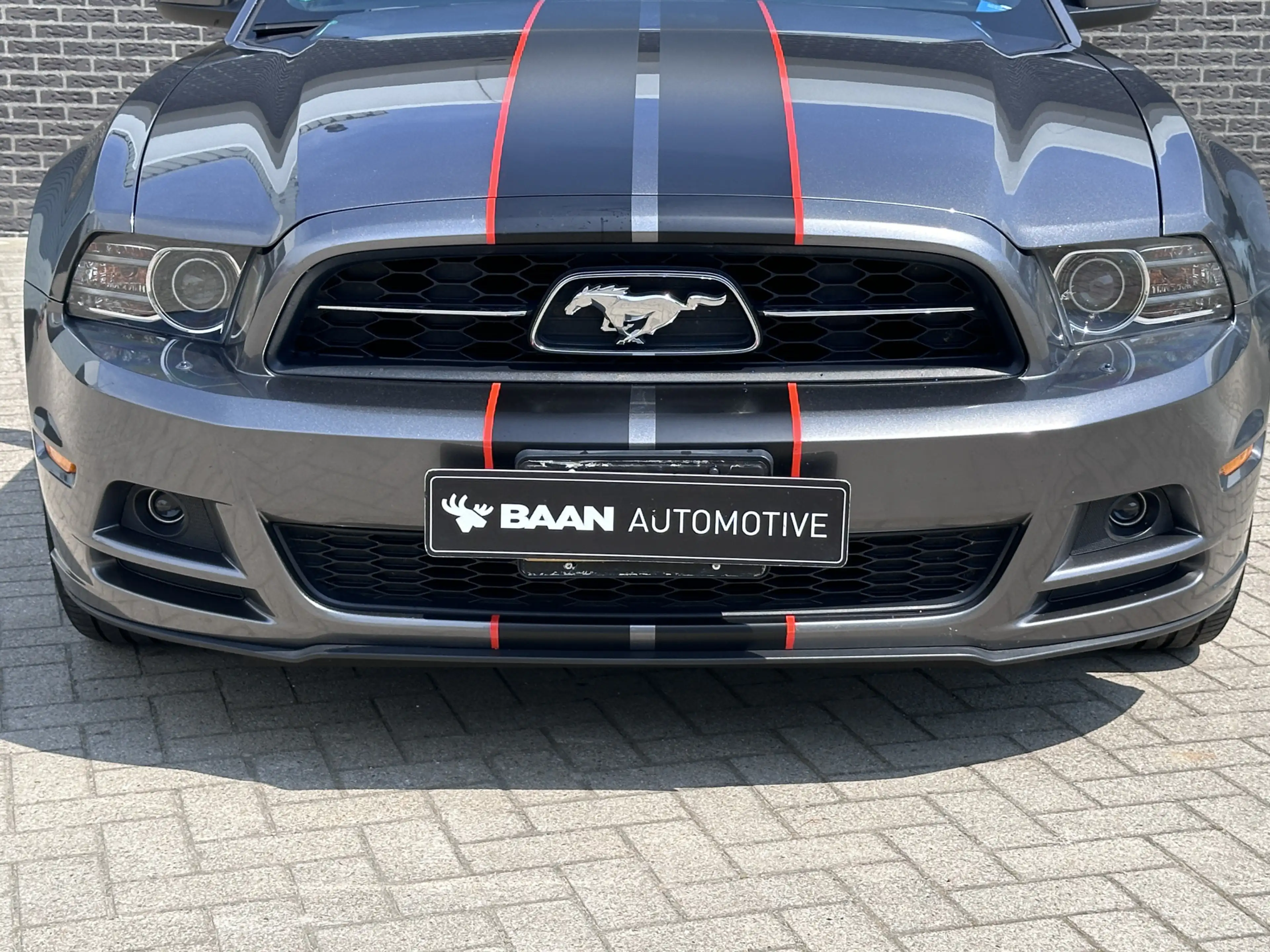 Ford Mustang USA 3.7 V6 — photo 10