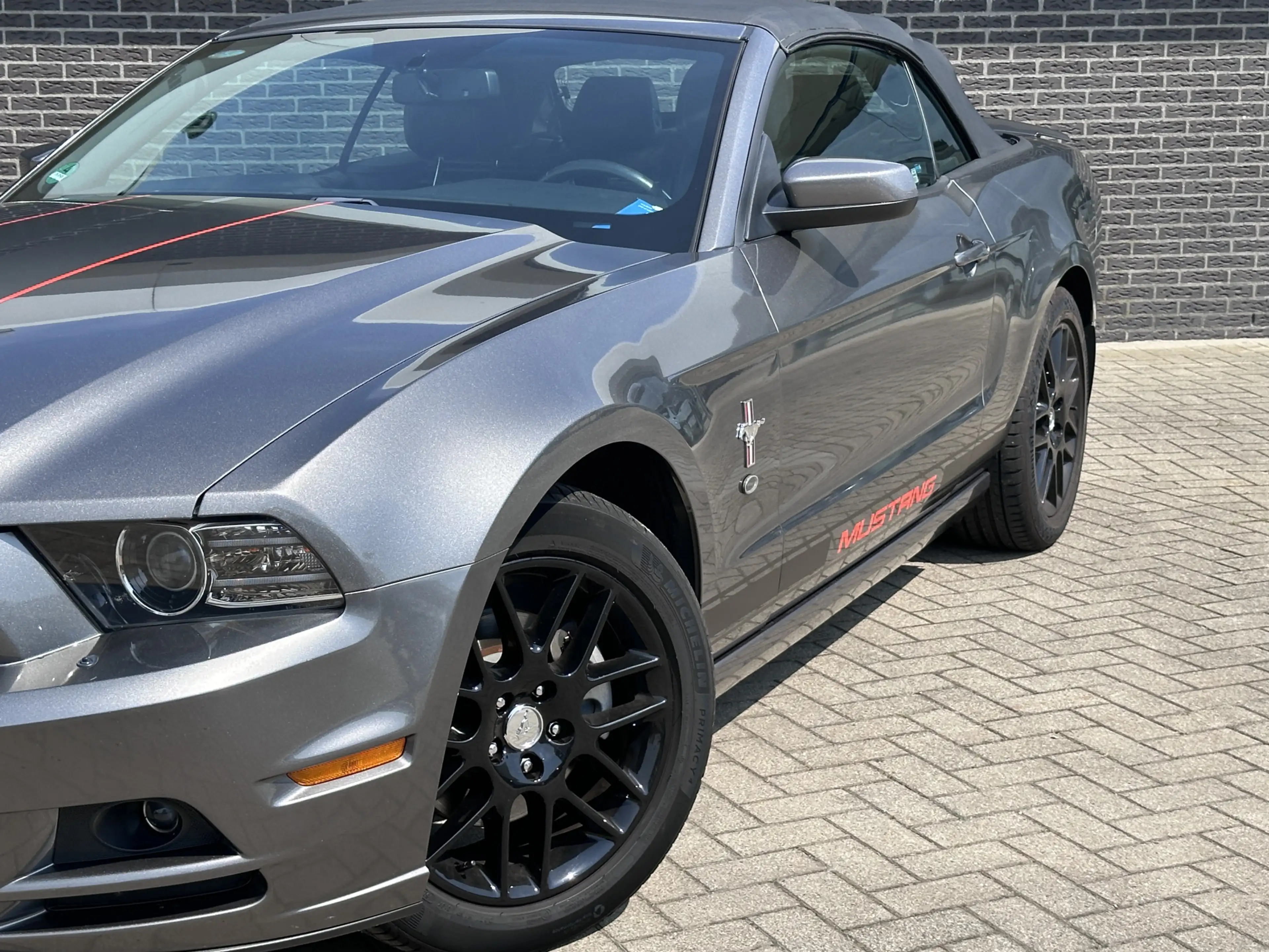 Ford Mustang USA 3.7 V6 — photo 9