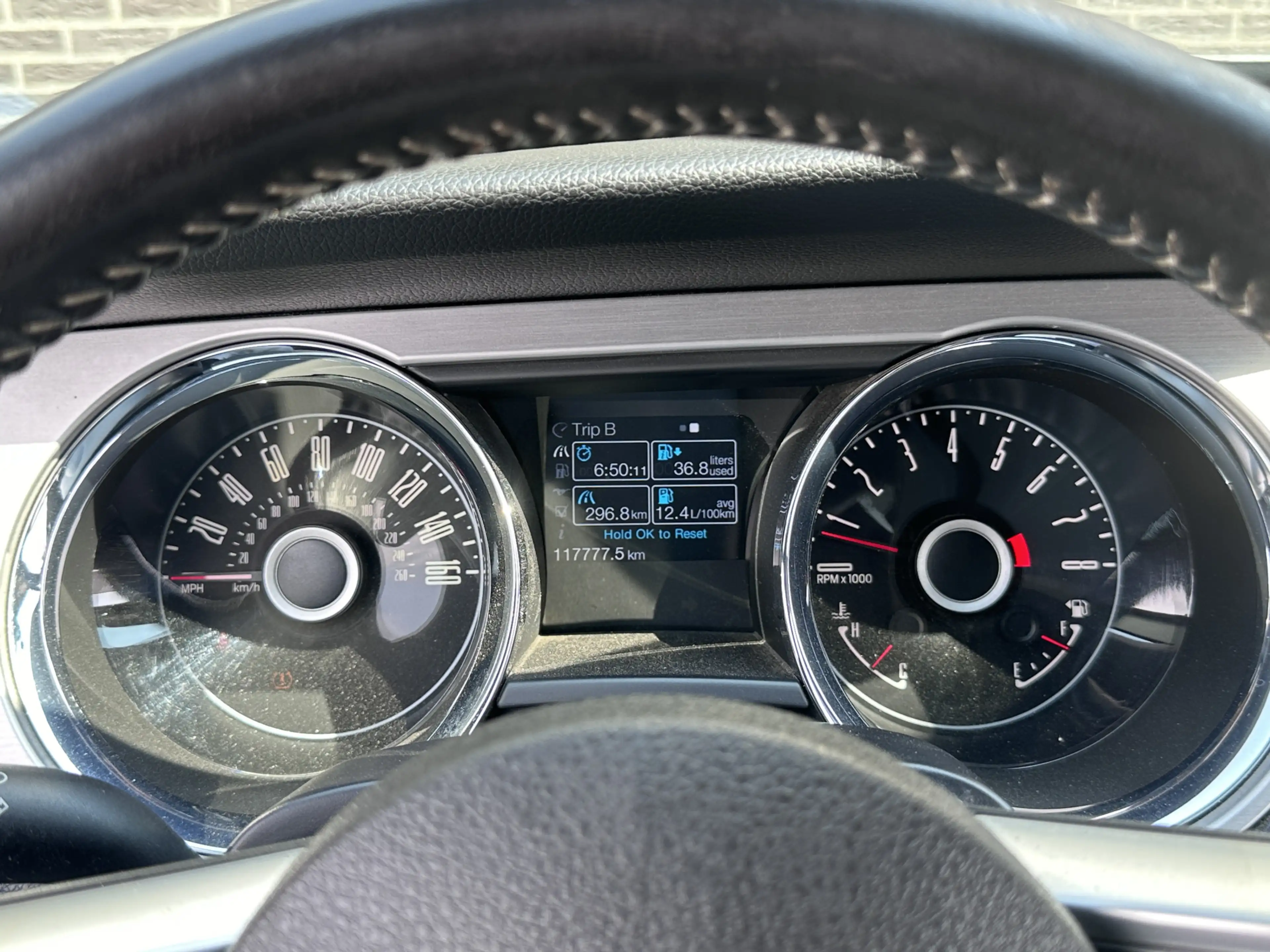 Ford Mustang USA 3.7 V6 — photo 43