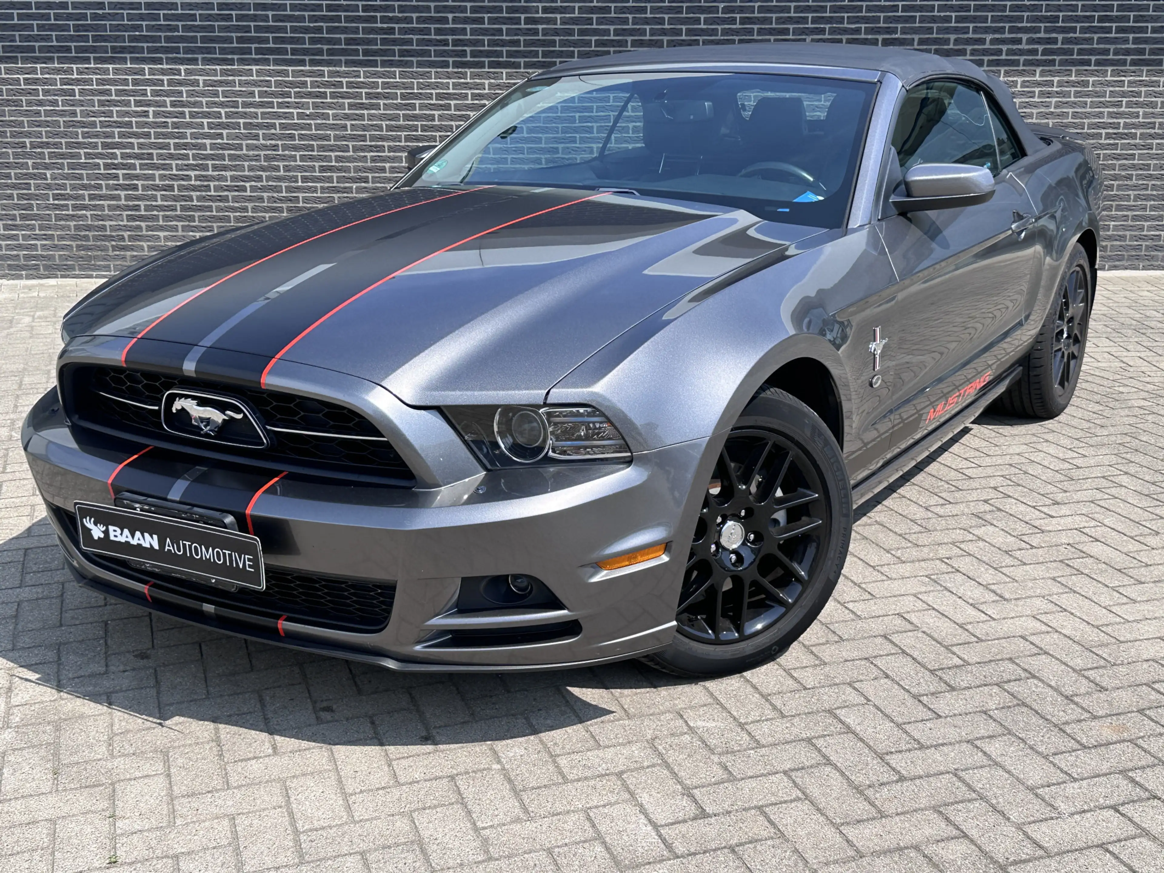 Ford Mustang USA 3.7 V6 — photo 6