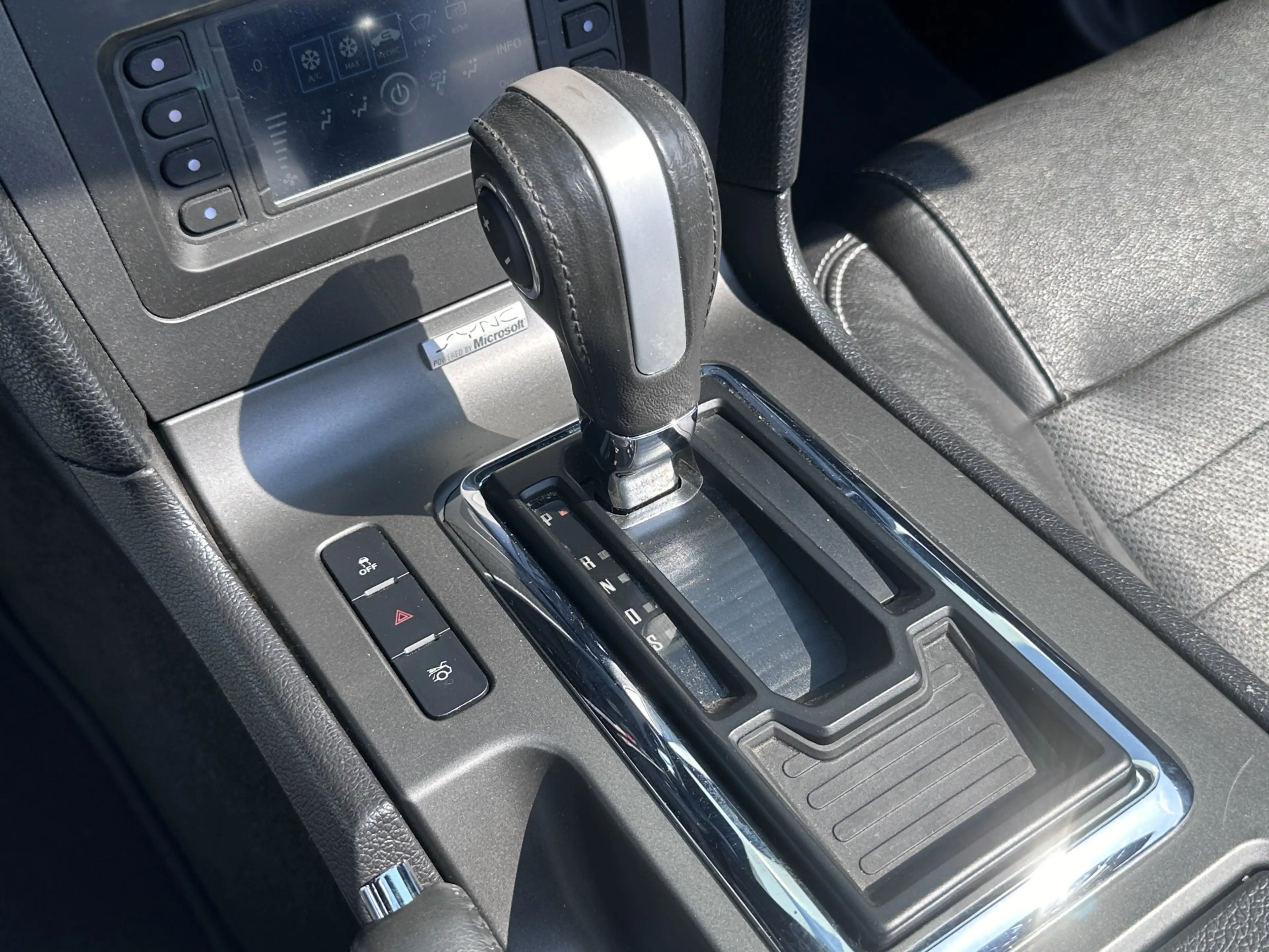 Ford Mustang USA 3.7 V6 — photo 35