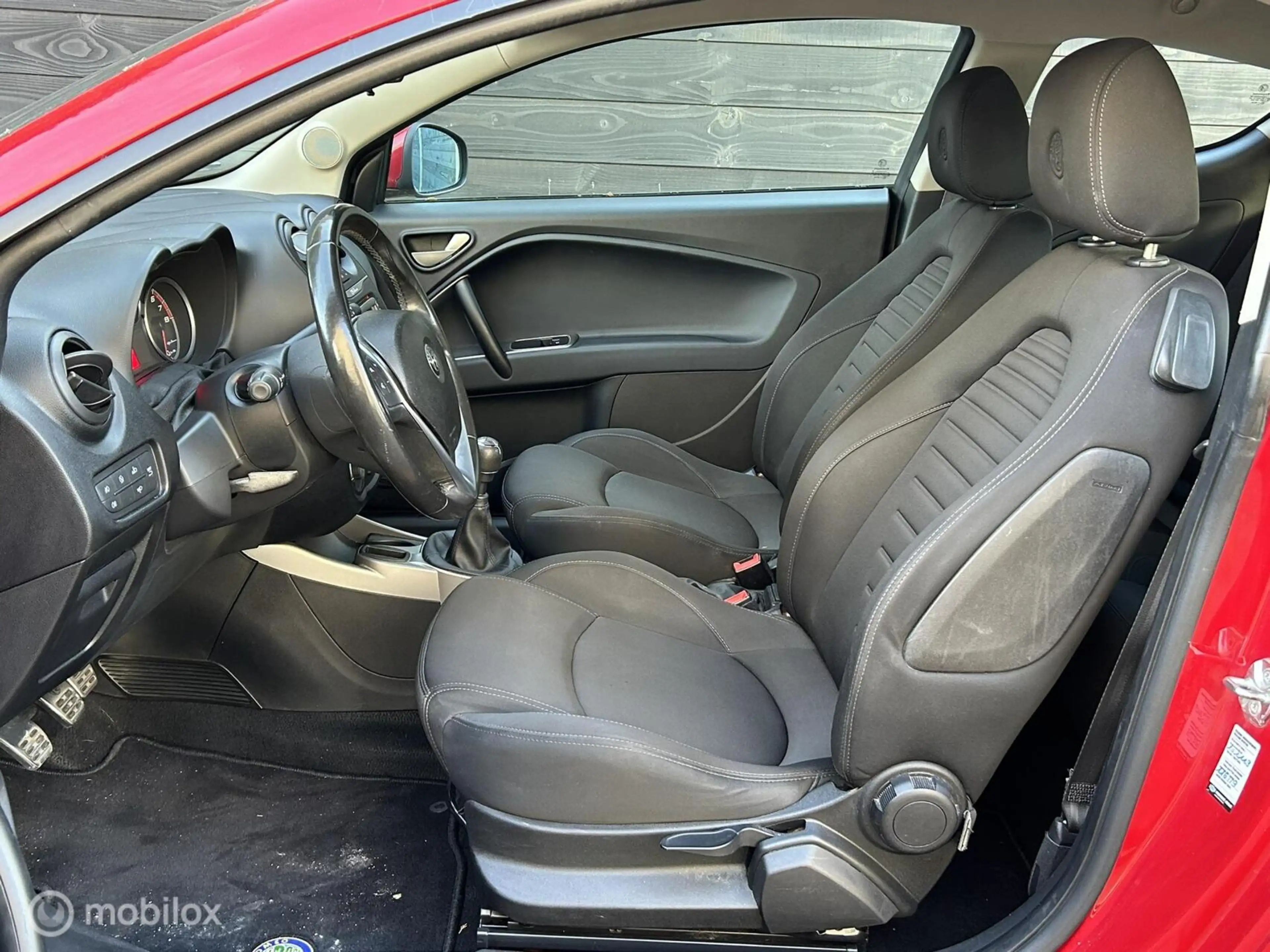 Alfa Romeo MiTo 1.4 16v Super Airco / LM / 110.996 KM — photo 12