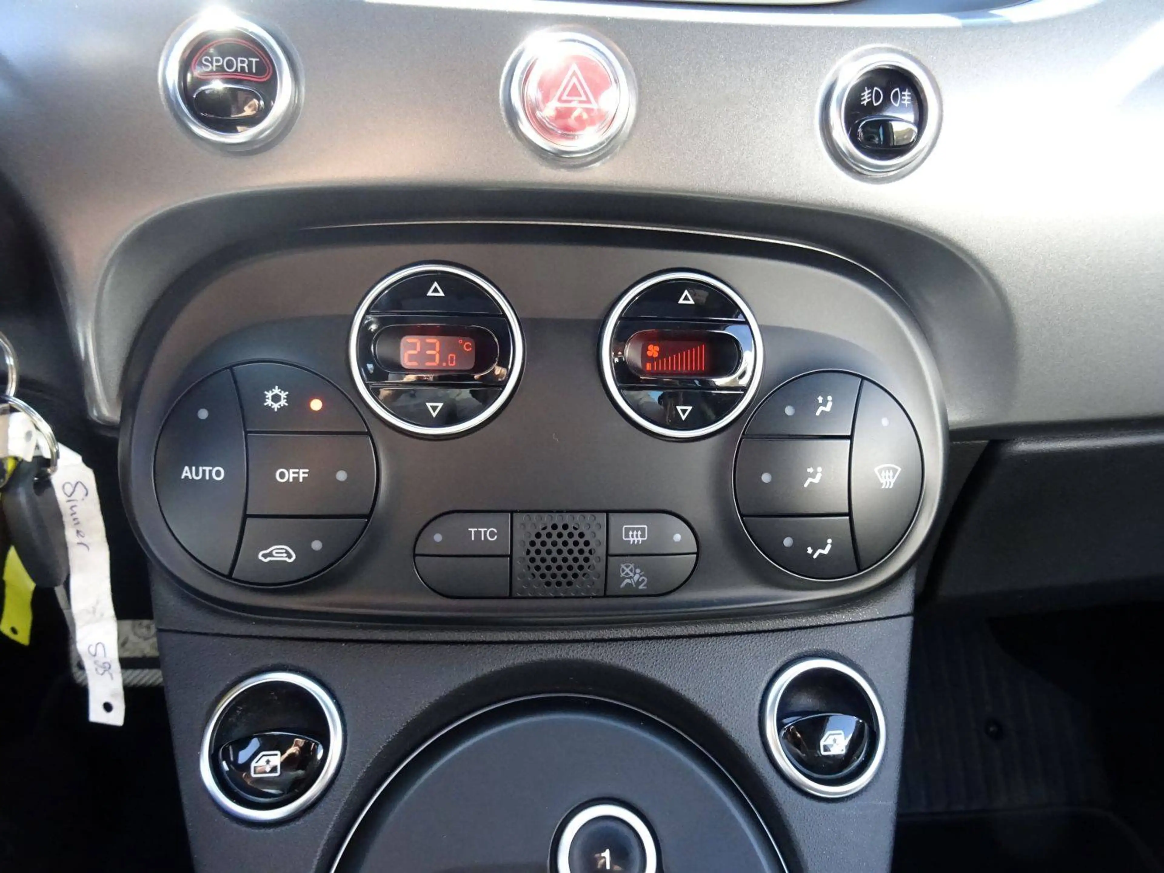 Abarth 500 595 Turismo — photo 9