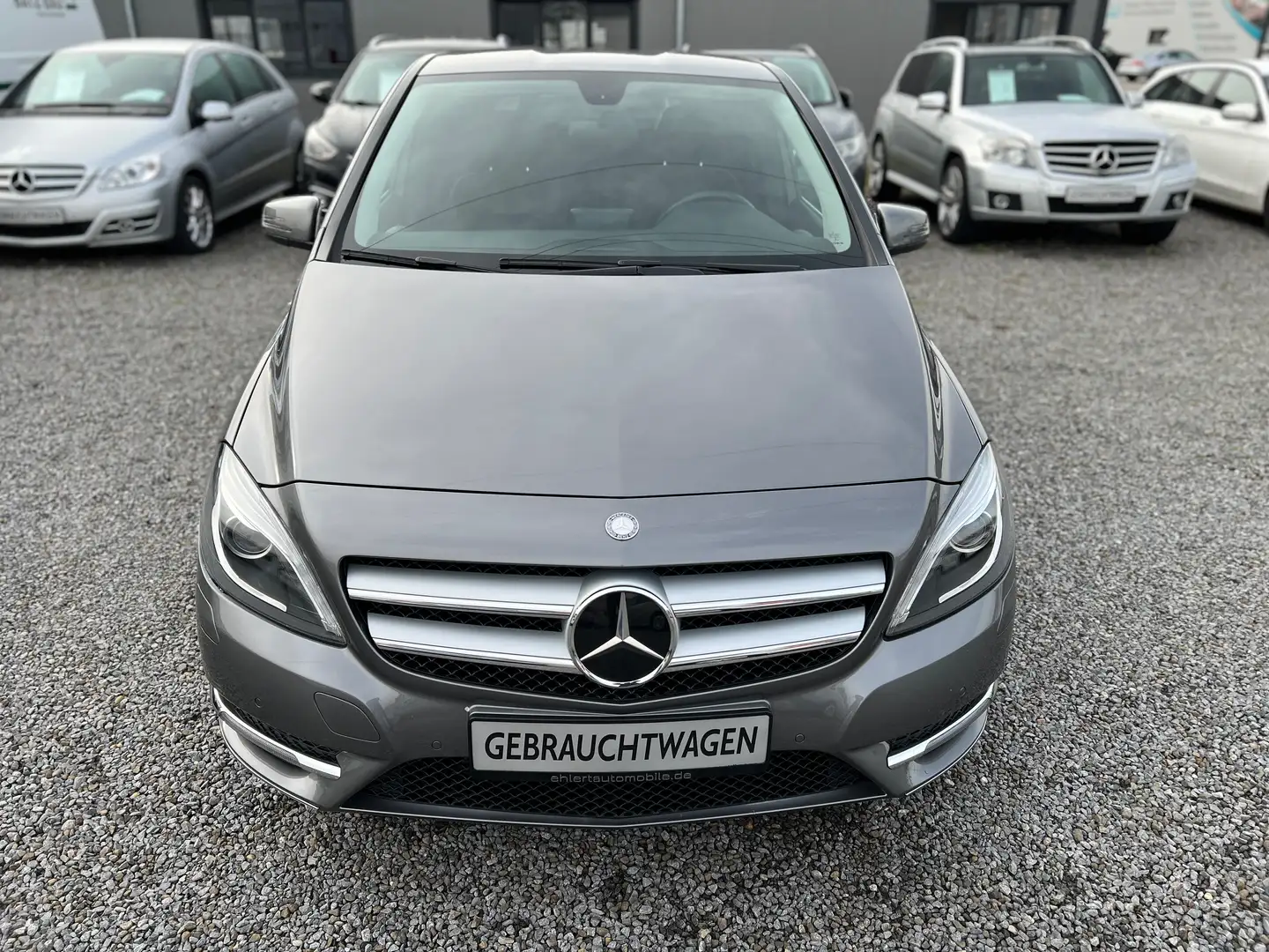 Mercedes-Benz B 200 SPORT Automatik+Xenon+Navi+Einparkhilfe+Kamera+Shz Grau - 2