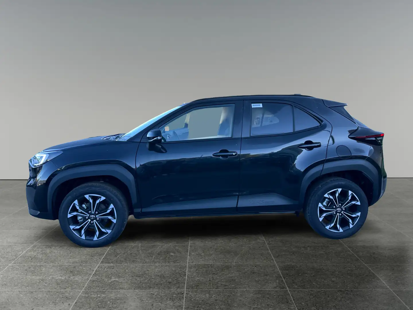 Toyota Yaris Cross 5-türig Teamplayer 1,5 VVT-i Hybrid CV Schwarz - 2