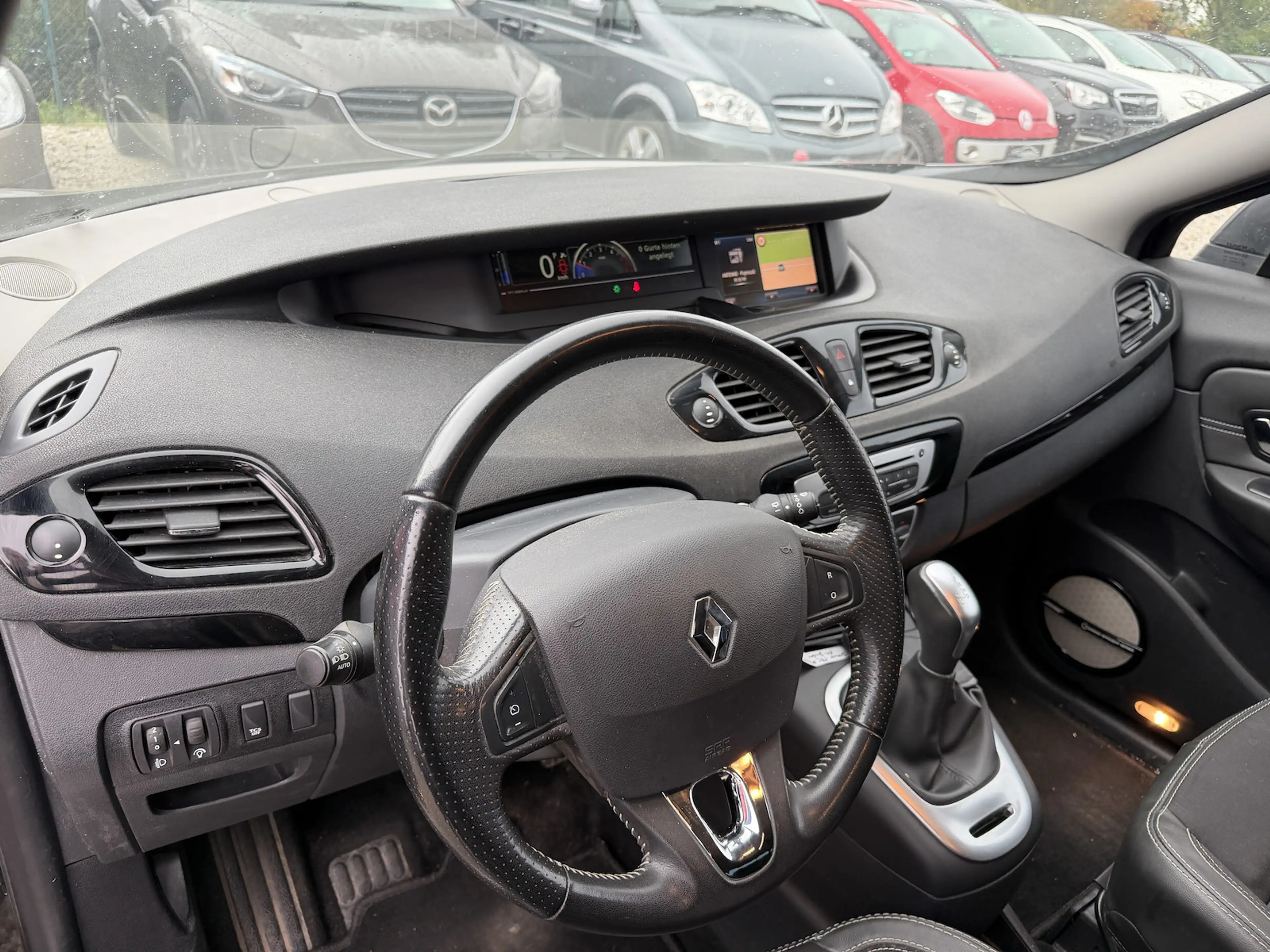 Renault Scenic BOSE Edition Aut.Navi PDC SHZ AHK — photo 9