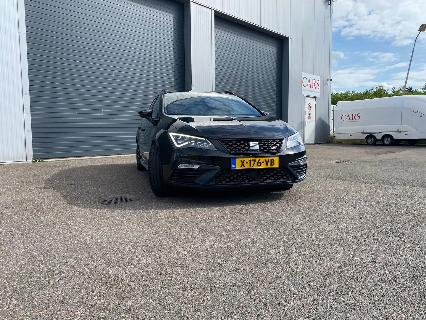 SEAT Leon Leon 2.0 TSI CUPRA 300 Zwart - 2