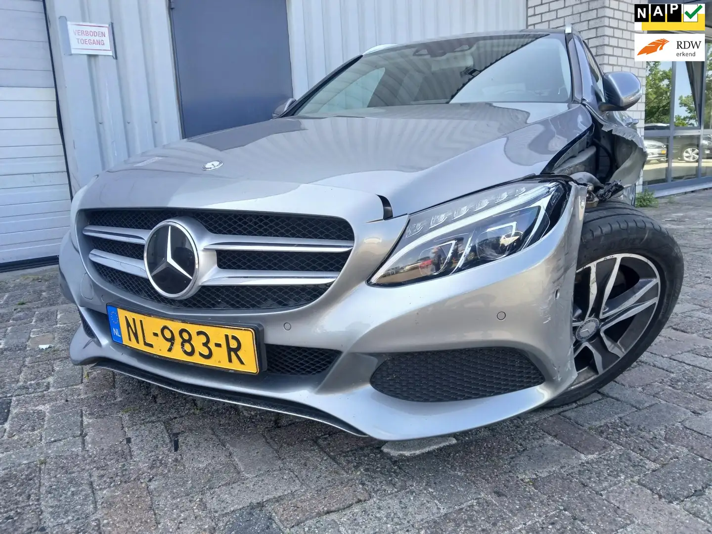 Mercedes-Benz C 220 Estate CDI Prestige SCHADEAUTO!! Grijs - 1