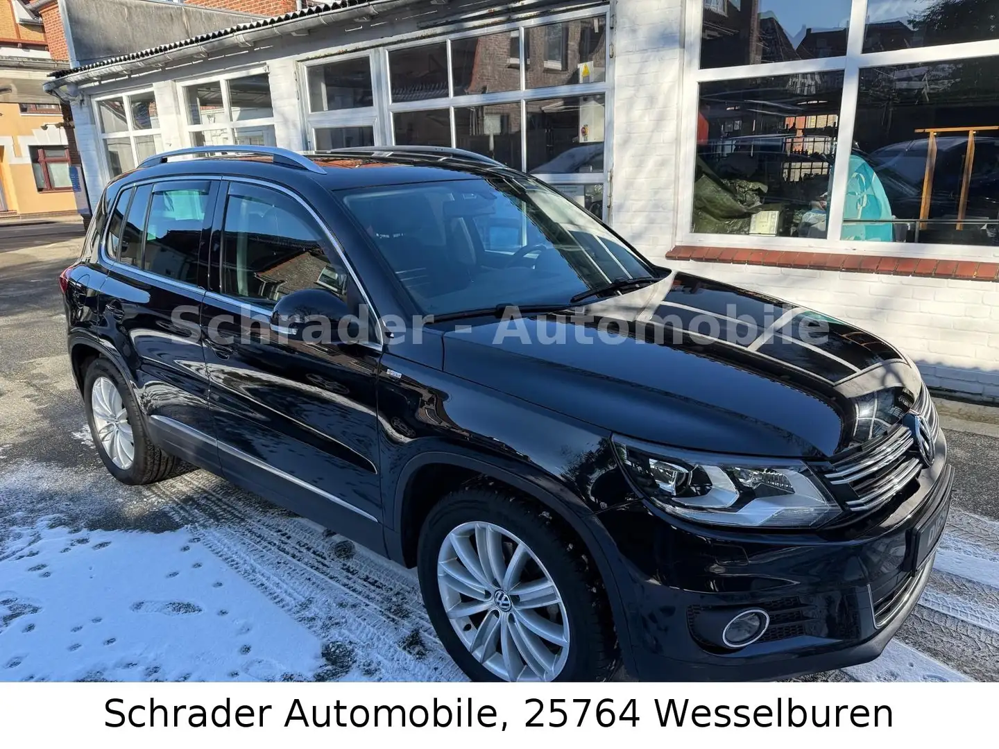 Volkswagen Tiguan 2.0 TDI "CUP" Sport & Style -NAVI-XENON- Schwarz - 1