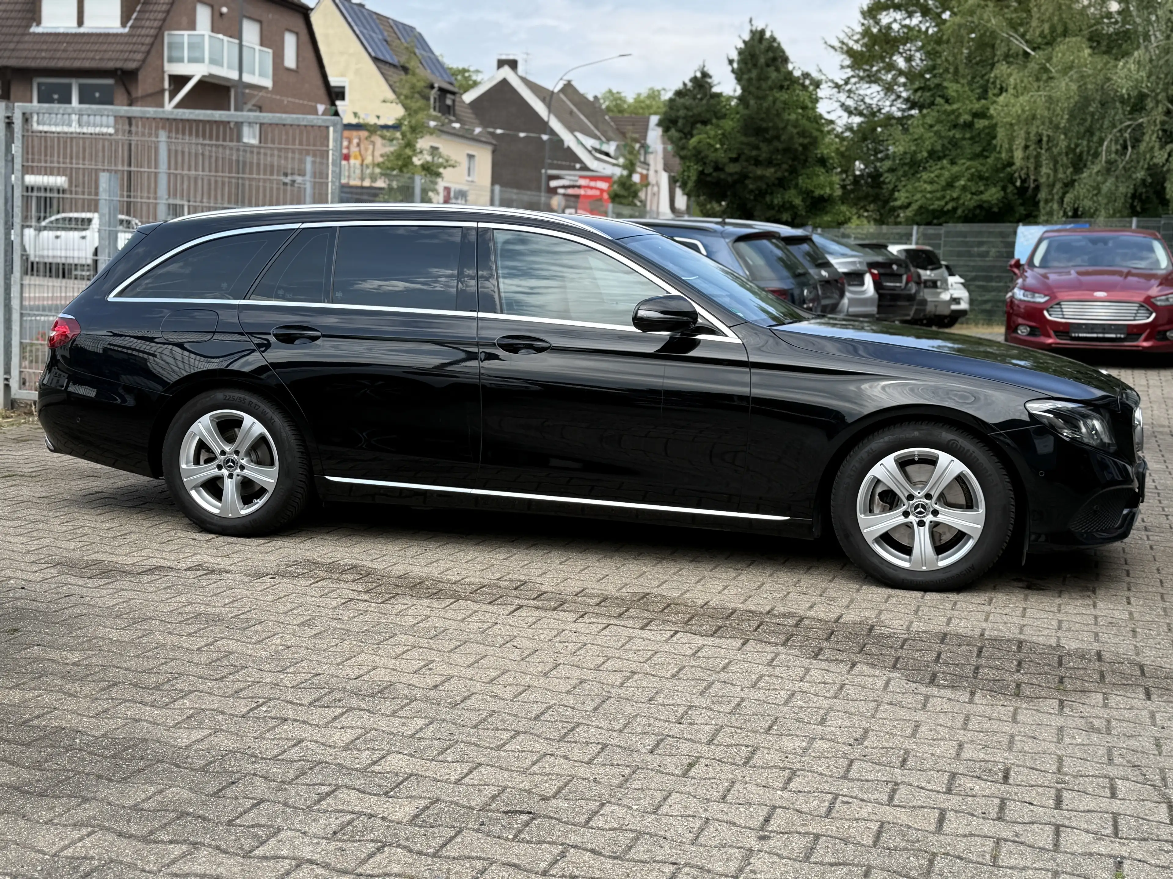 Mercedes-Benz E 250 E 250 T AVANTGARDE VOLL AUSSTATTUNG SCHECKHEFT — photo 4
