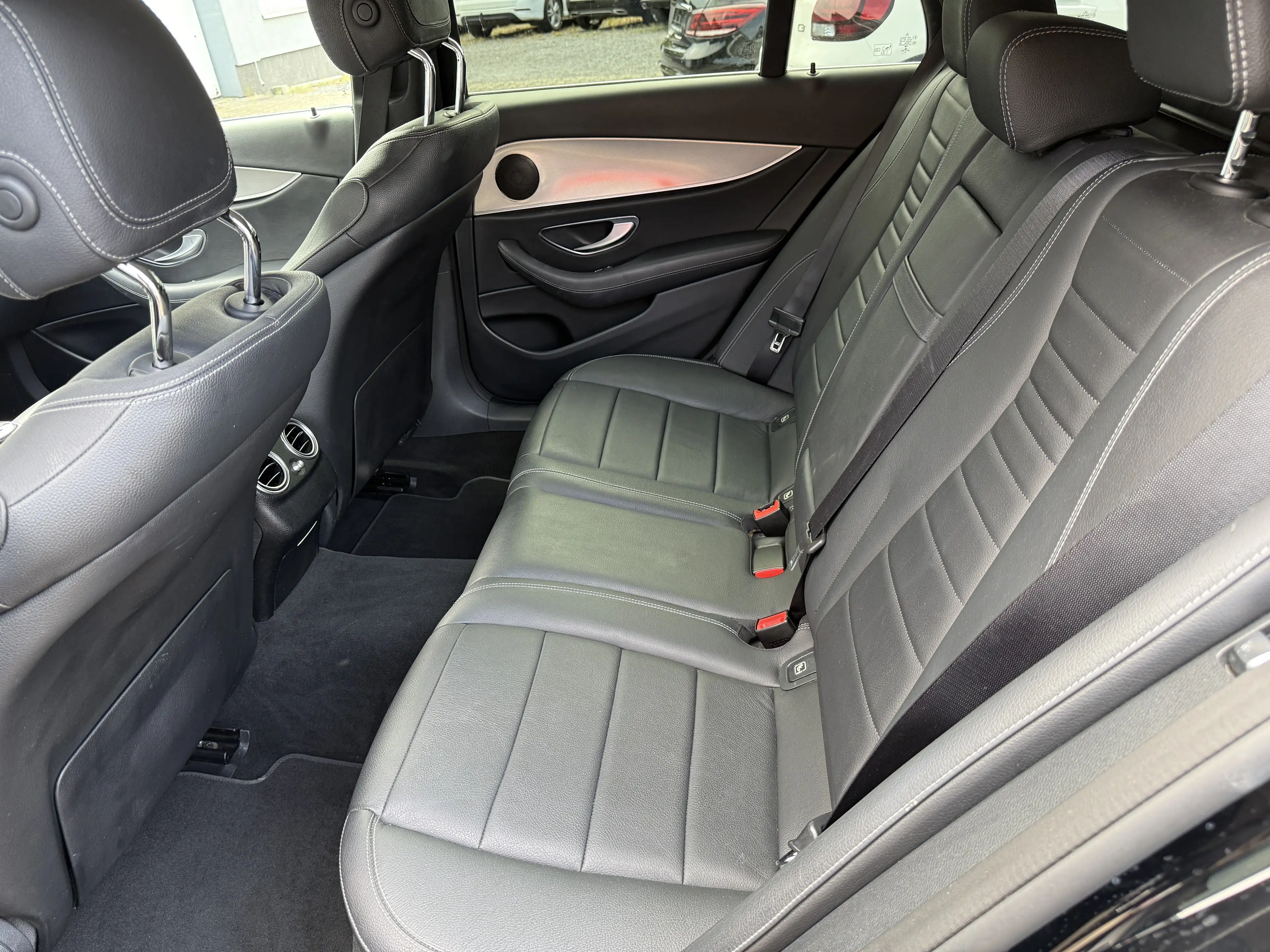 Mercedes-Benz E 250 E 250 T AVANTGARDE VOLL AUSSTATTUNG SCHECKHEFT — photo 12