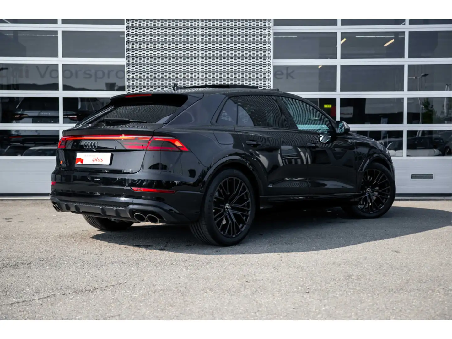 Audi SQ8 4.0 TFSI 508PK quattro Zwart - 2