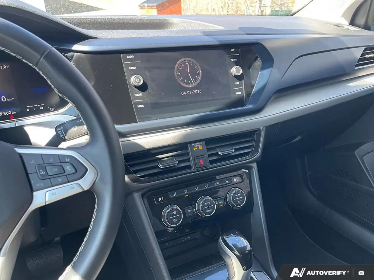 Volkswagen Taos снимка Volkswagen Taos