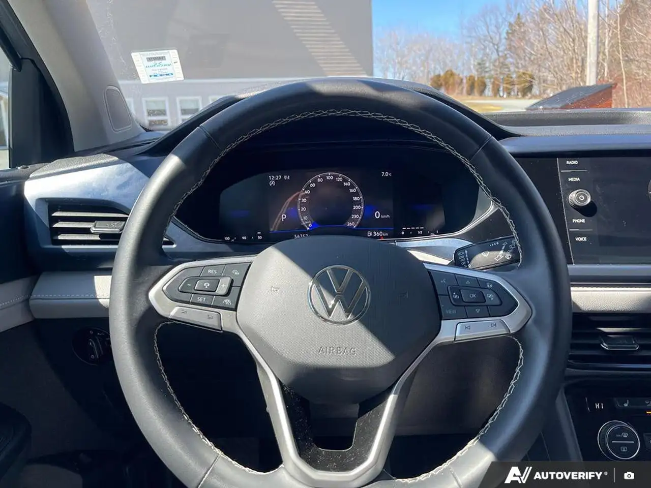 Volkswagen Taos снимка Volkswagen Taos