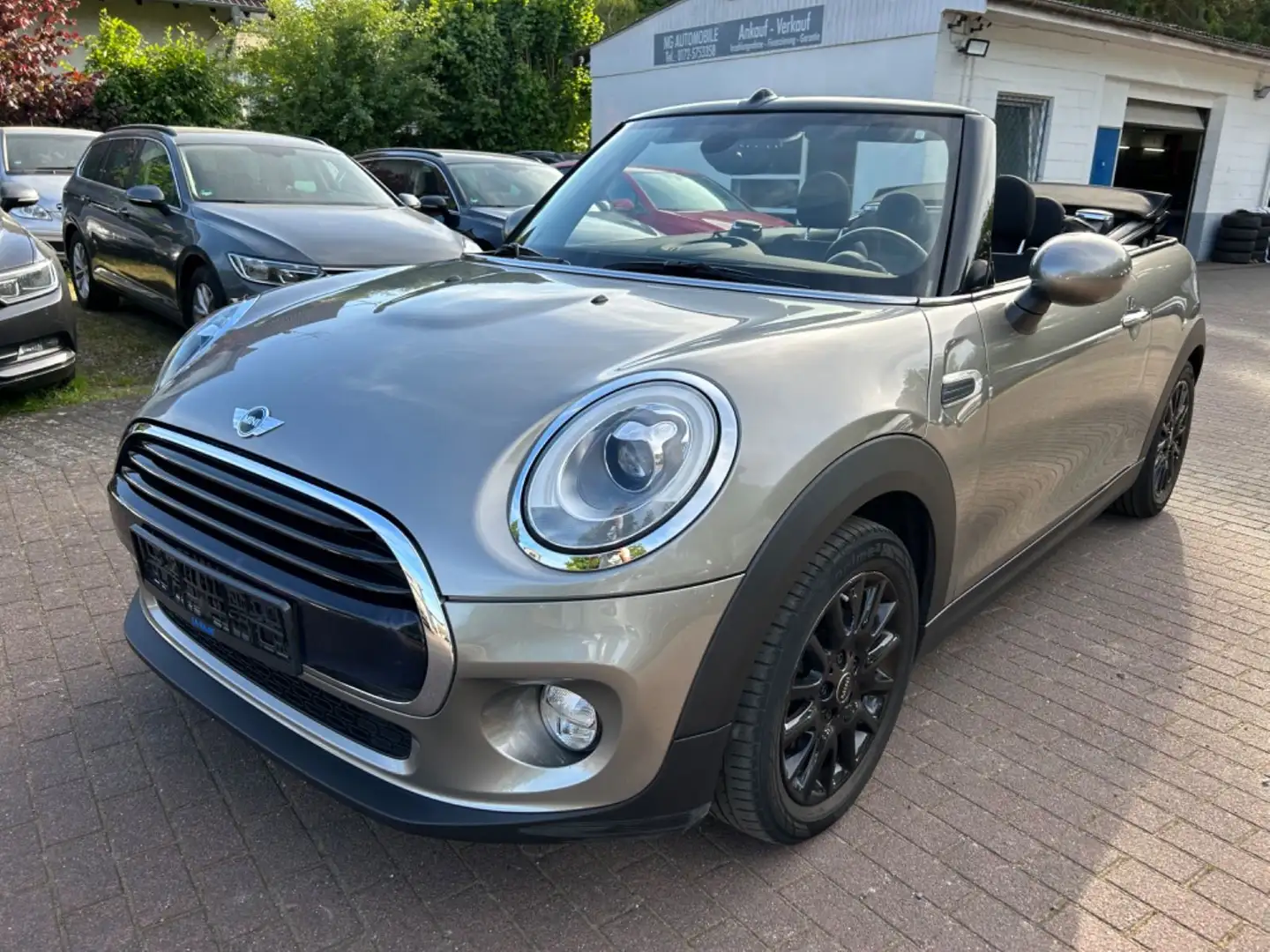 MINI Cooper Cabrio Pepper *Sportsitze*Navi*LED*Tempo* Argent - 1