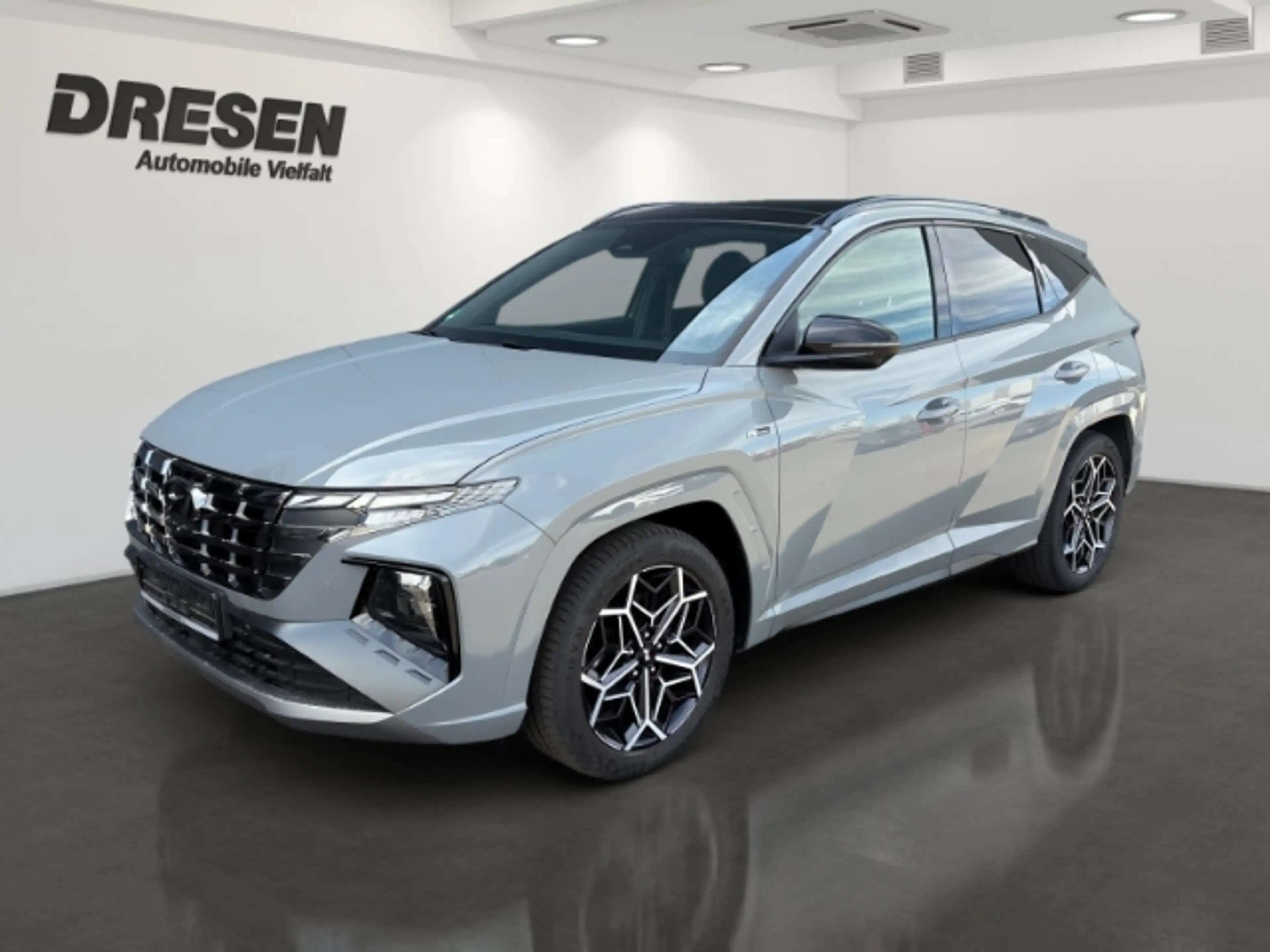 Hyundai TUCSON Line Mild-Hybrid 1.6 T-GDI 4WD El. Panodach Navi D — photo 2