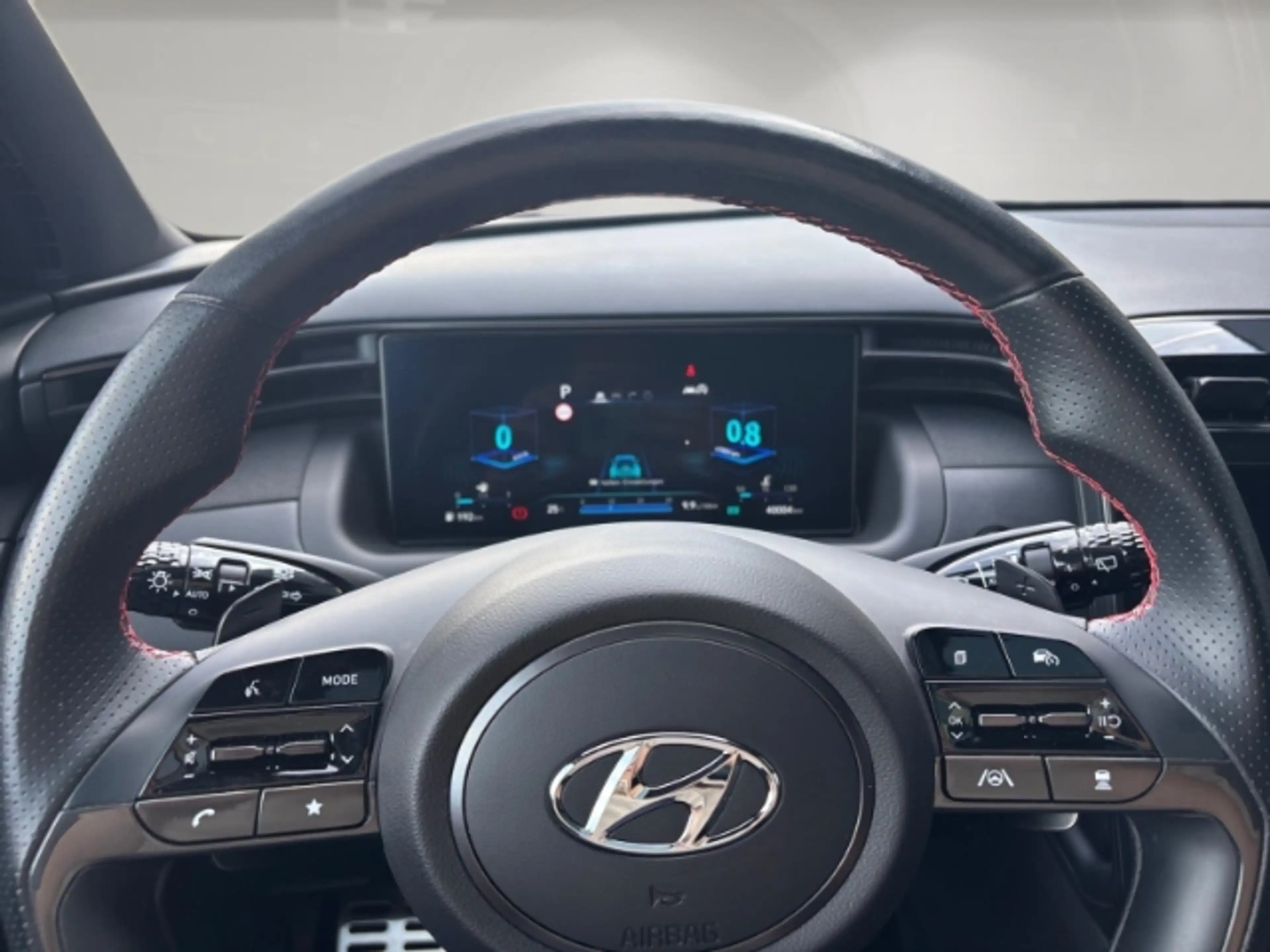 Hyundai TUCSON Line Mild-Hybrid 1.6 T-GDI 4WD El. Panodach Navi D — photo 9