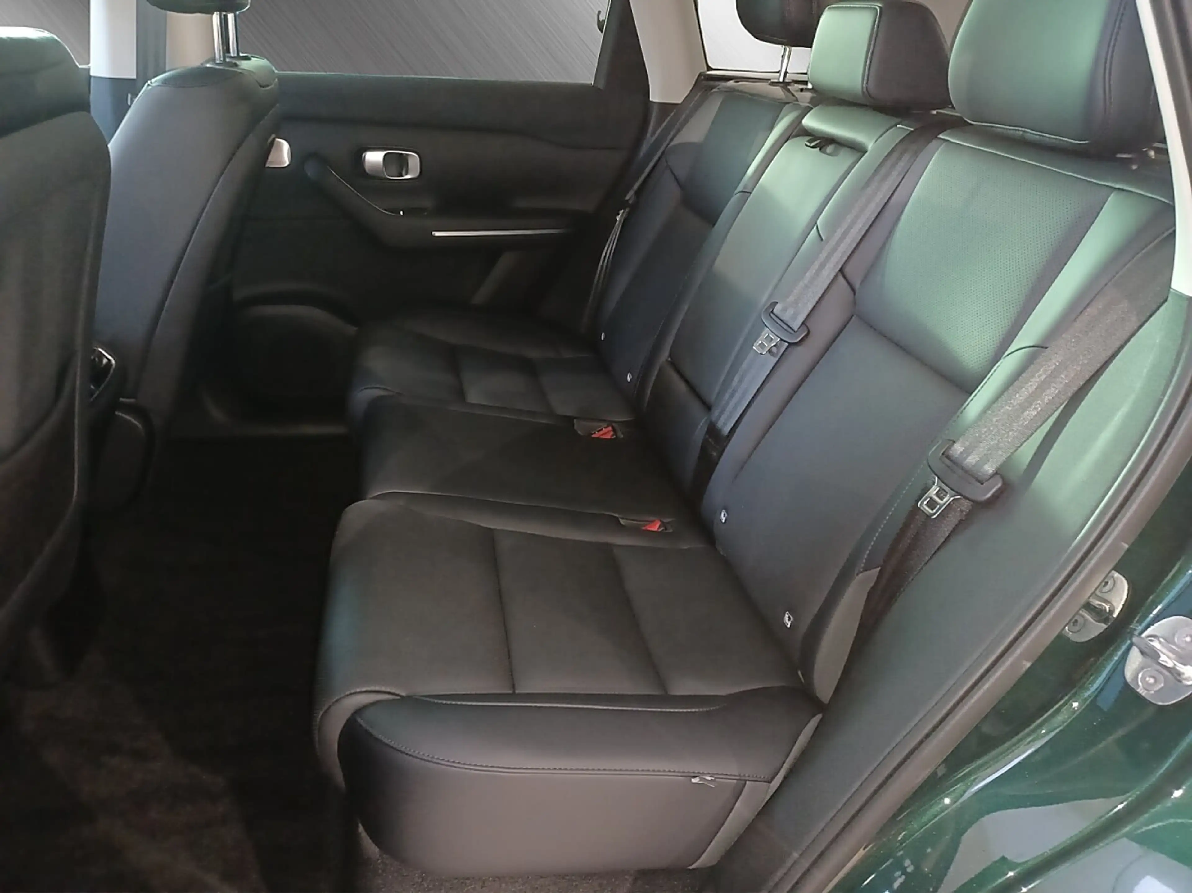 Leapmotor C10 Elektro AWD 81,9kWh Design ProMax — photo 13