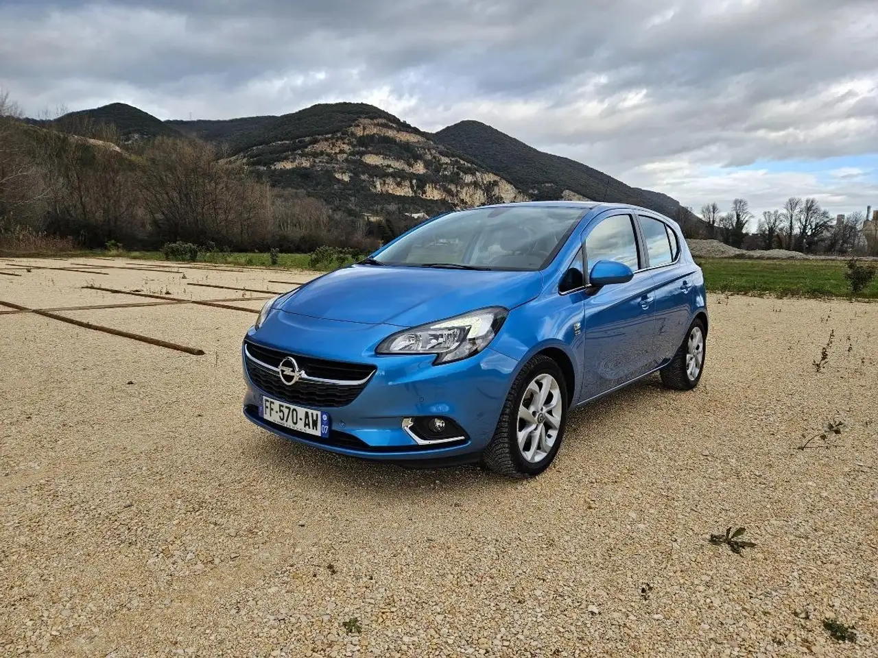 Opel Corsa DESIGN 120-ANS 1.4 T 100 CV