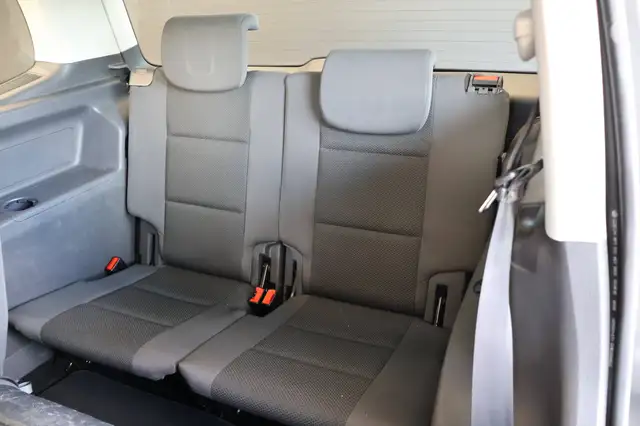 Volkswagen Touran view 14