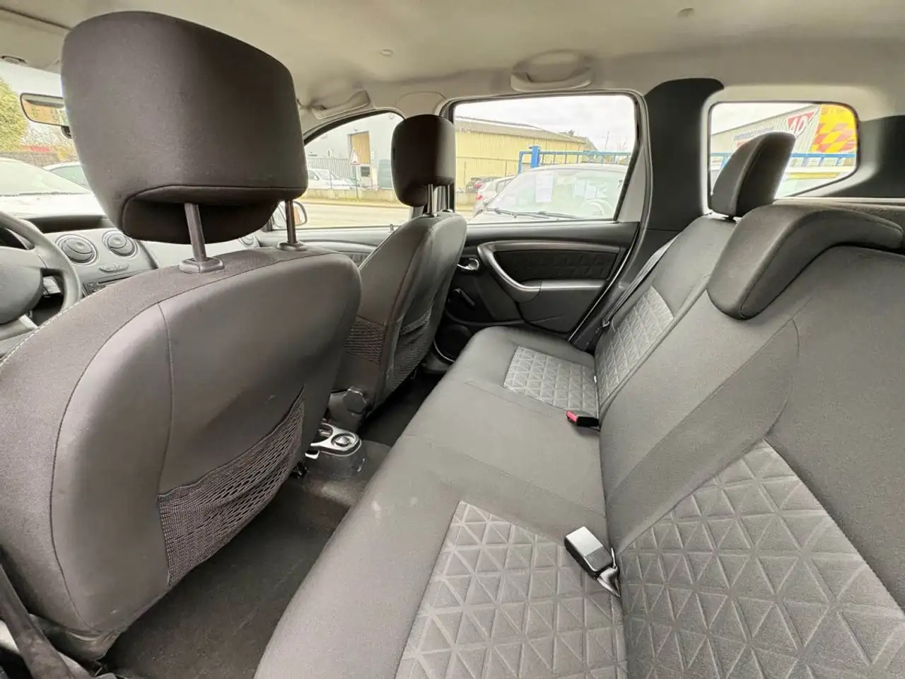 Dacia Duster — photo 8