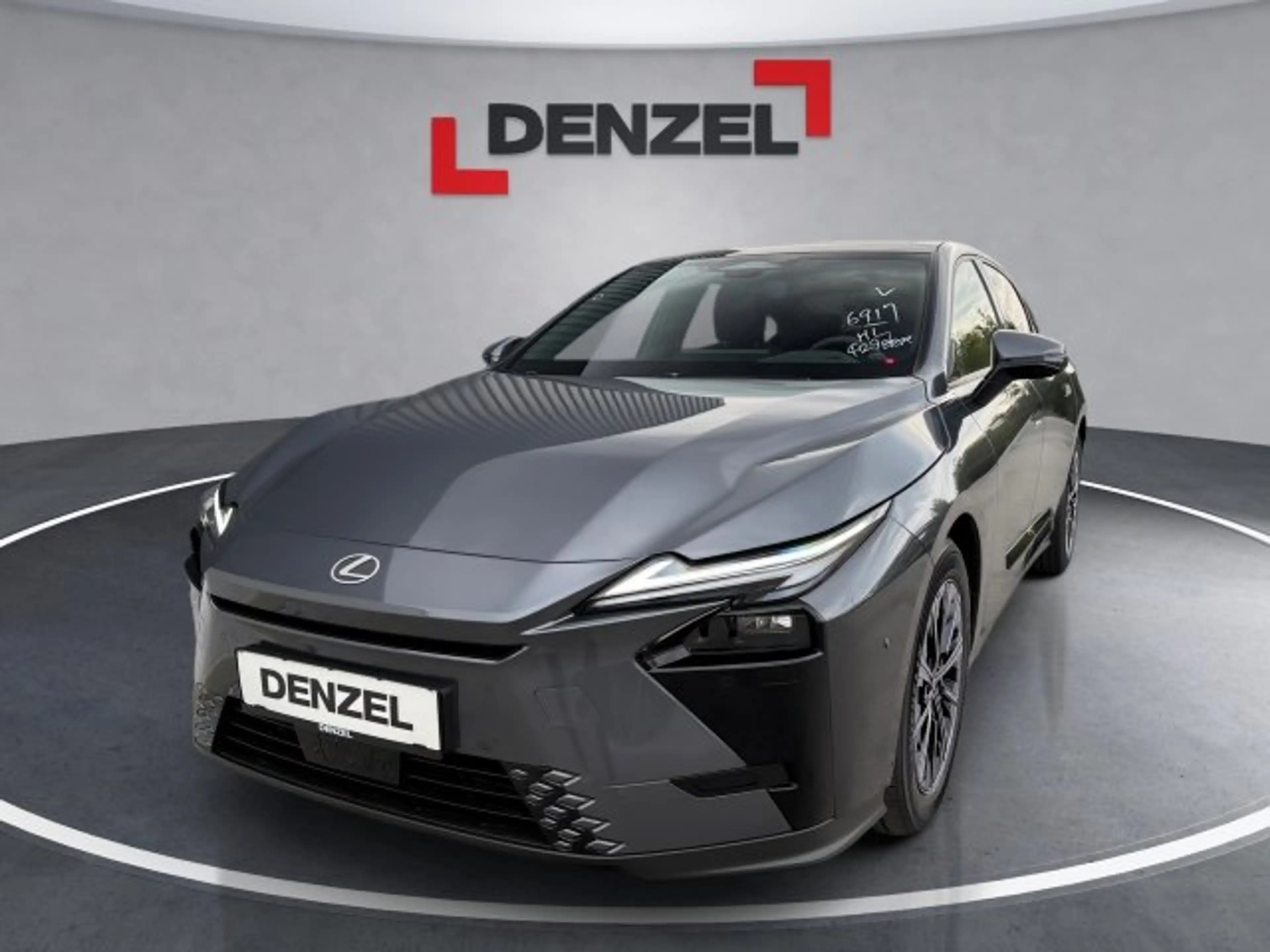 Lexus ES 300 h Executive MY26 — photo 2