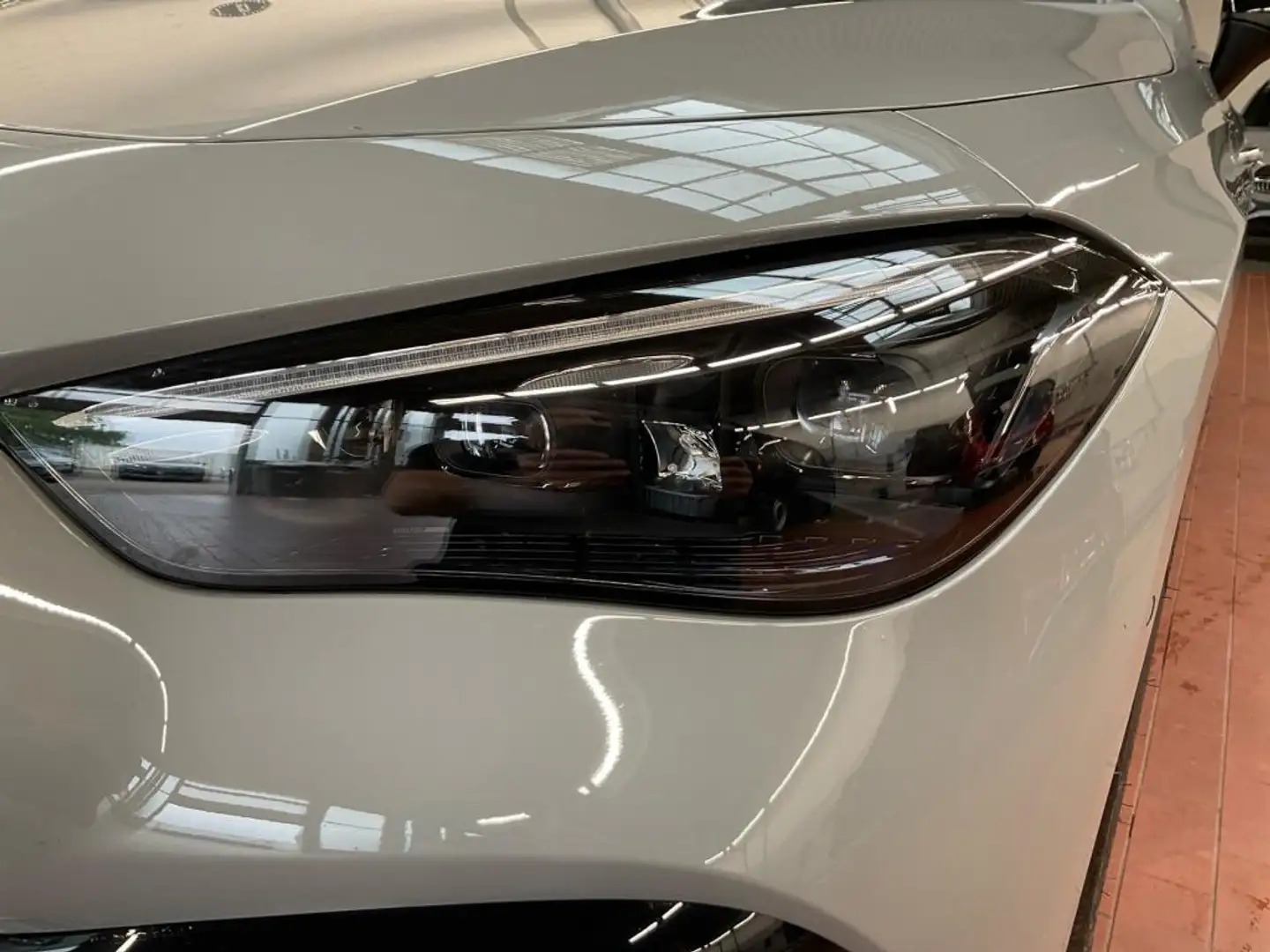 Mercedes-Benz CLE 300 e mit EQ Hybrid Technologie +AMG+Night Gris - 2