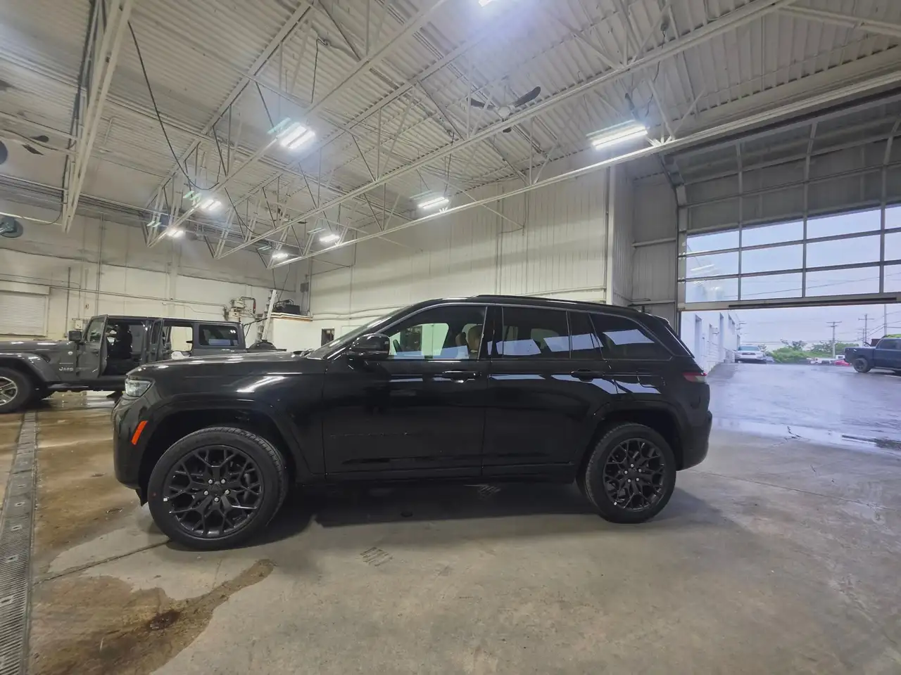 Jeep Grand Cherokee снимка Jeep Grand Cherokee