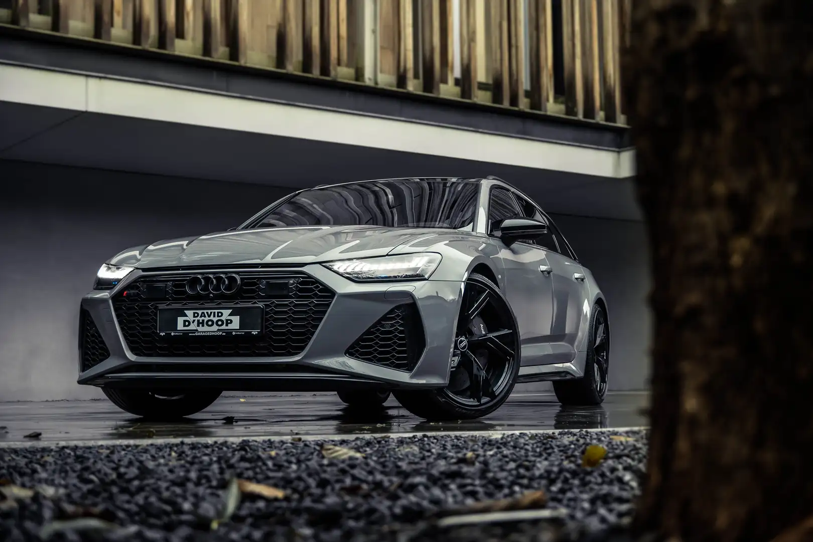 Audi RS6 4.0 V8 | B&O | PANO | LED | CERAMIC BRAKES | FULL Grijs - 1