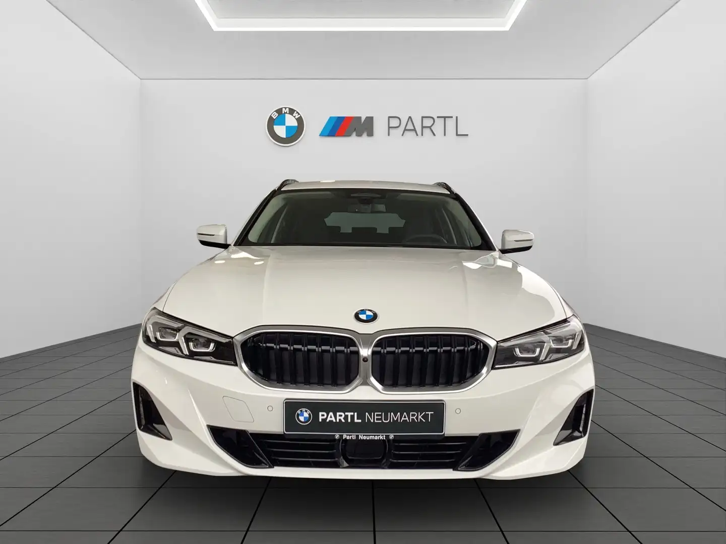 BMW 318 d Touring DA-Prof 360° AHK Keyless Weiß - 2