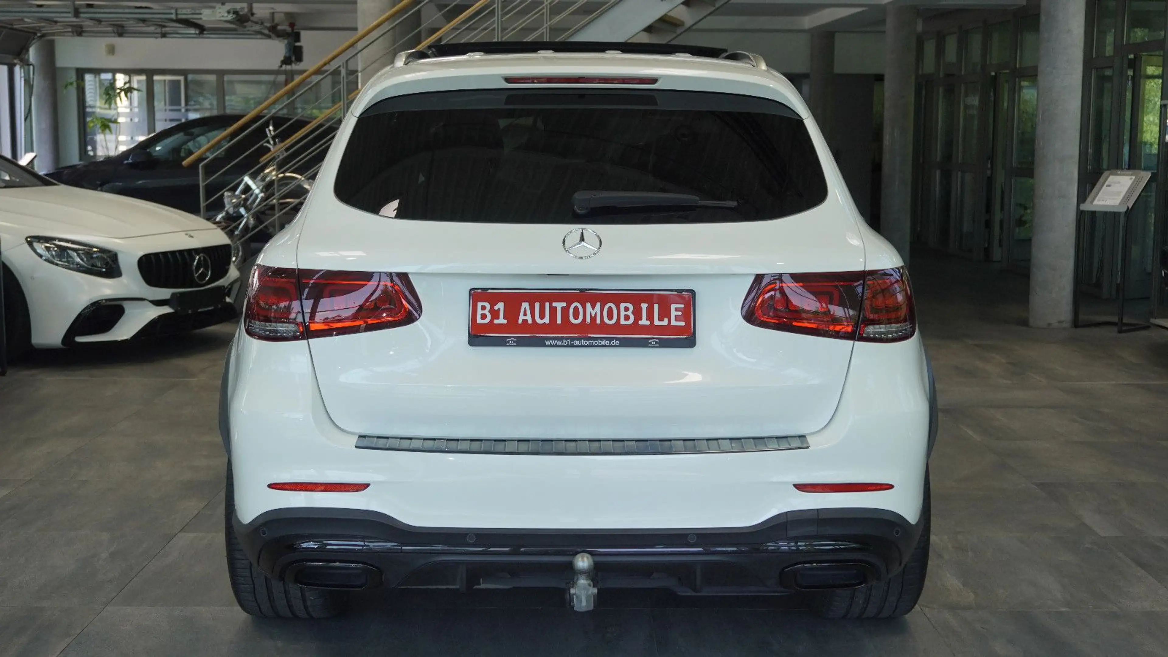 Mercedes-Benz GLC 400 AMG*4Matic*AHK*PANO*HIGH-END*ILS*KEYLESS — photo 6