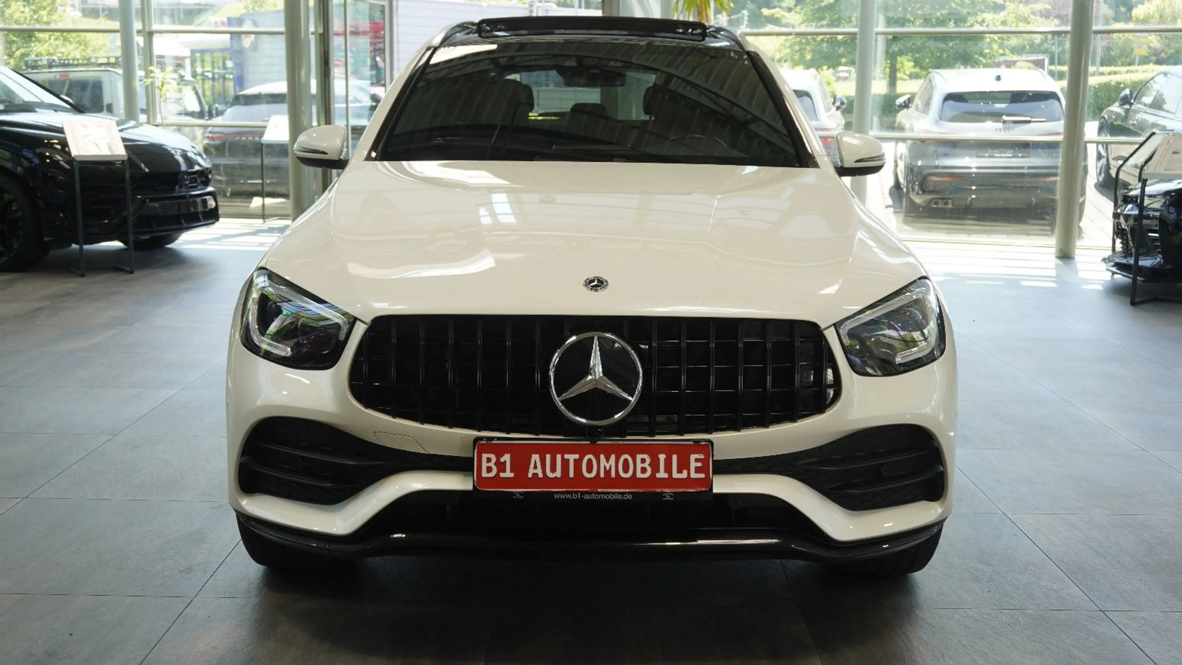 Mercedes-Benz GLC 400 AMG*4Matic*AHK*PANO*HIGH-END*ILS*KEYLESS — photo 2