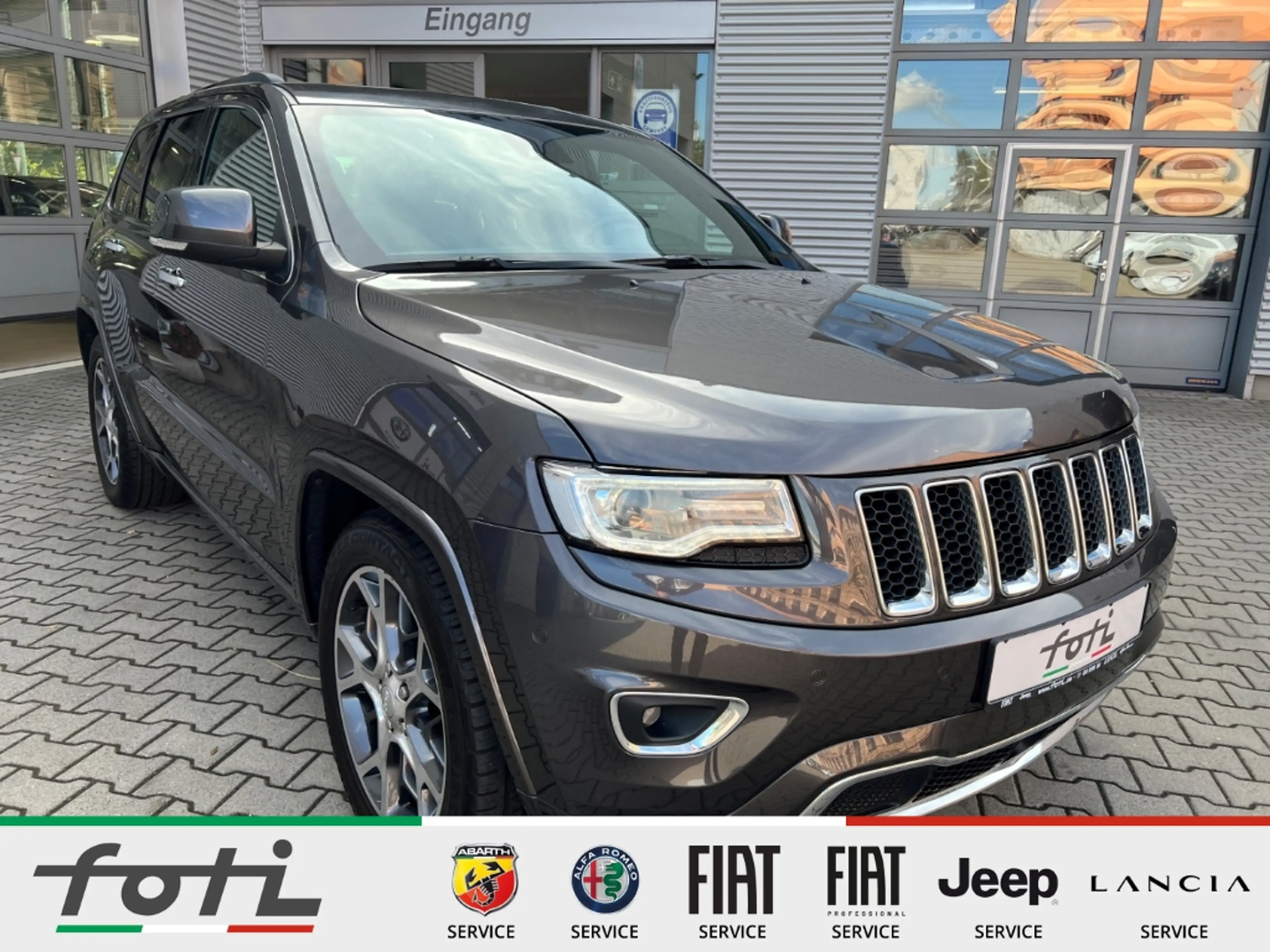 Jeep Grand Cherokee 3.0 CRD Overland Allrad Schiebedach Leder