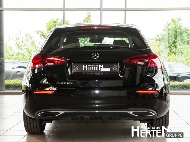Mercedes-Benz A-Class view 4