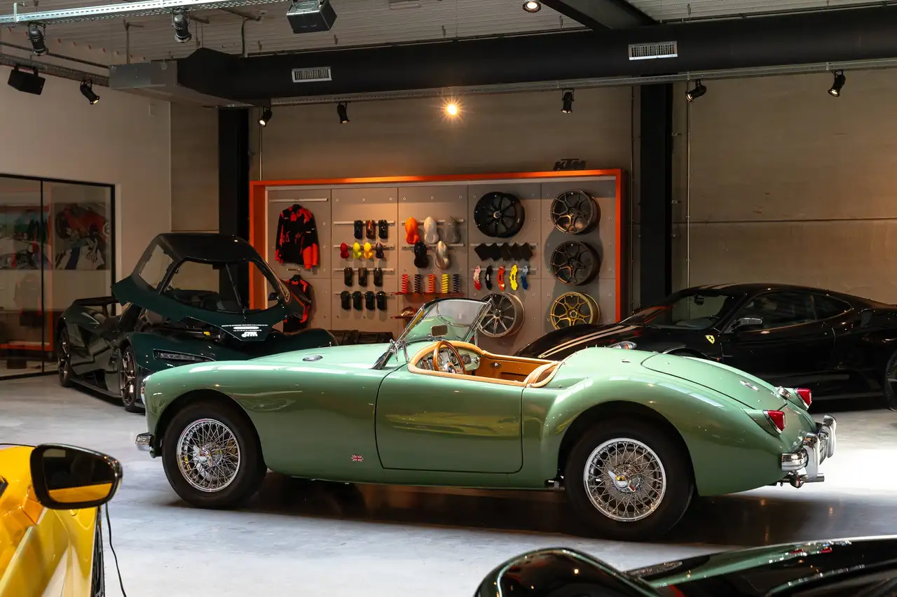 MG MGA 1600 (1800 MGB engine) - Fully restored !, foto 6