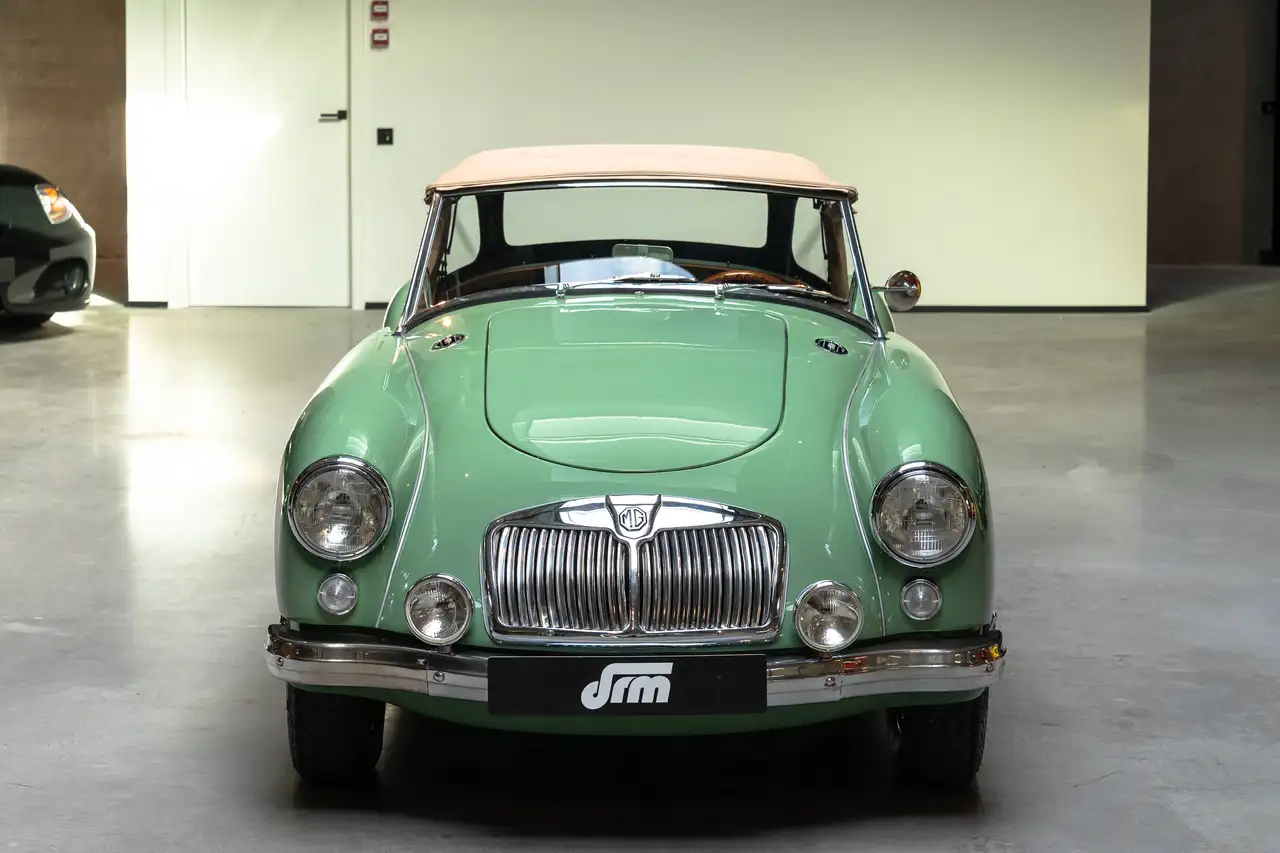 MG MGA 1600 (1800 MGB engine) - Fully restored !, foto 4