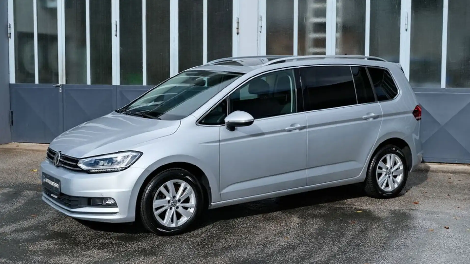 Volkswagen Touran Highline DSG 7 Sitzer Pano Argent - 2