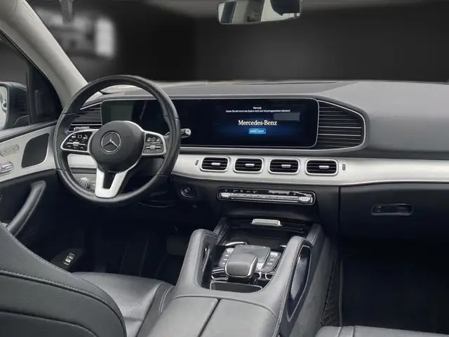 Mercedes-Benz Gle view 13